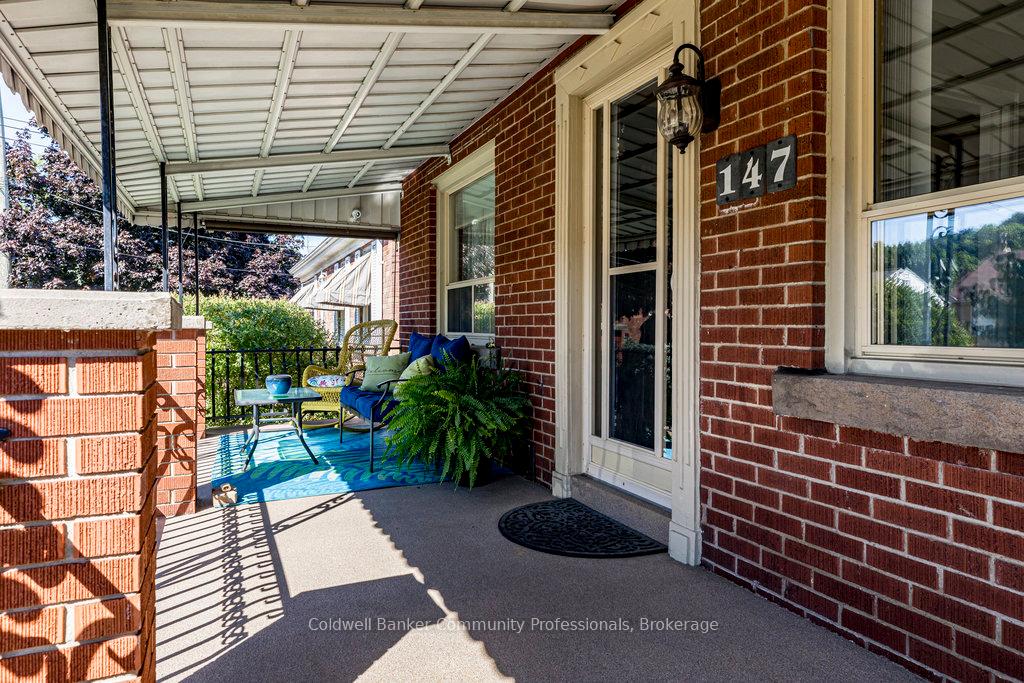 Photo 3 of 147 Stewartdale Avenue, Hamilton, Rosedale — HOMEH