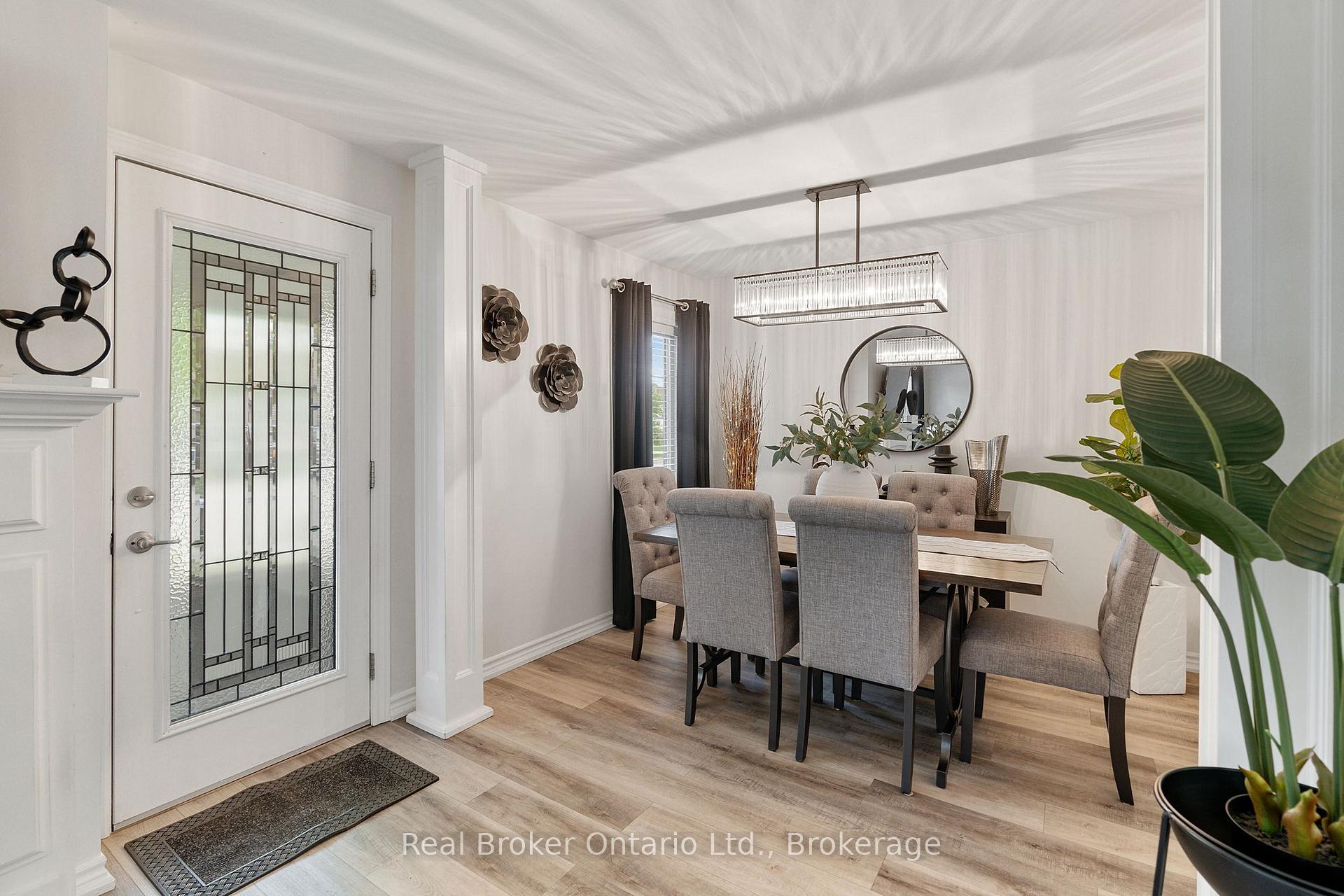 Photo 3 of 243 Adeline Avenue, Hamilton, Normanhurst — HOMEH