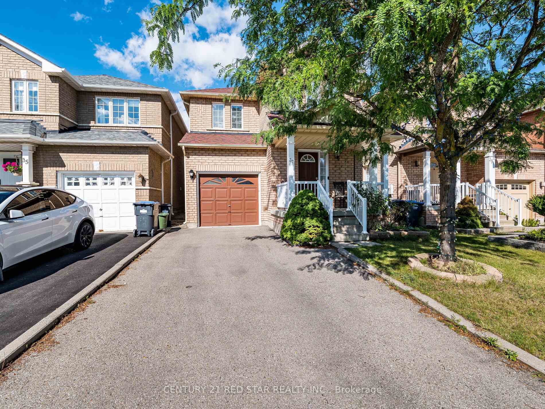 Front of 37 Oakmeadow Drive