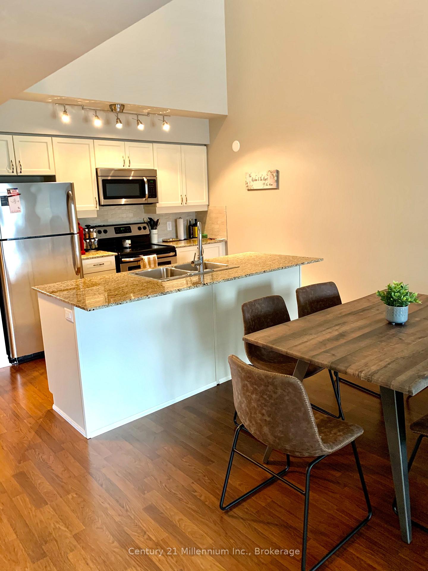 Photo 7 of Unit 305, 8 Brandy Lane Drive, Collingwood — HOMEH