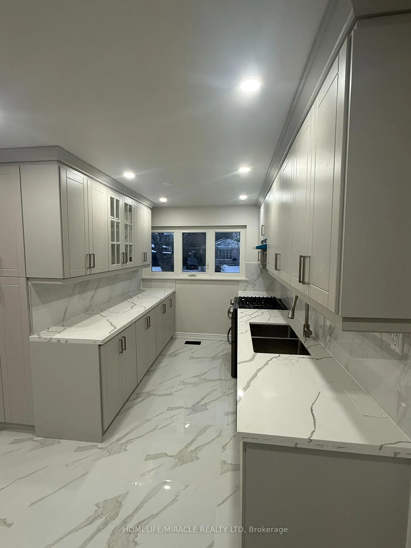 Photo 2 of 6 Strathavon Drive, Etobicoke, Mount Olive-Silverstone-Jamestown — HOMEH