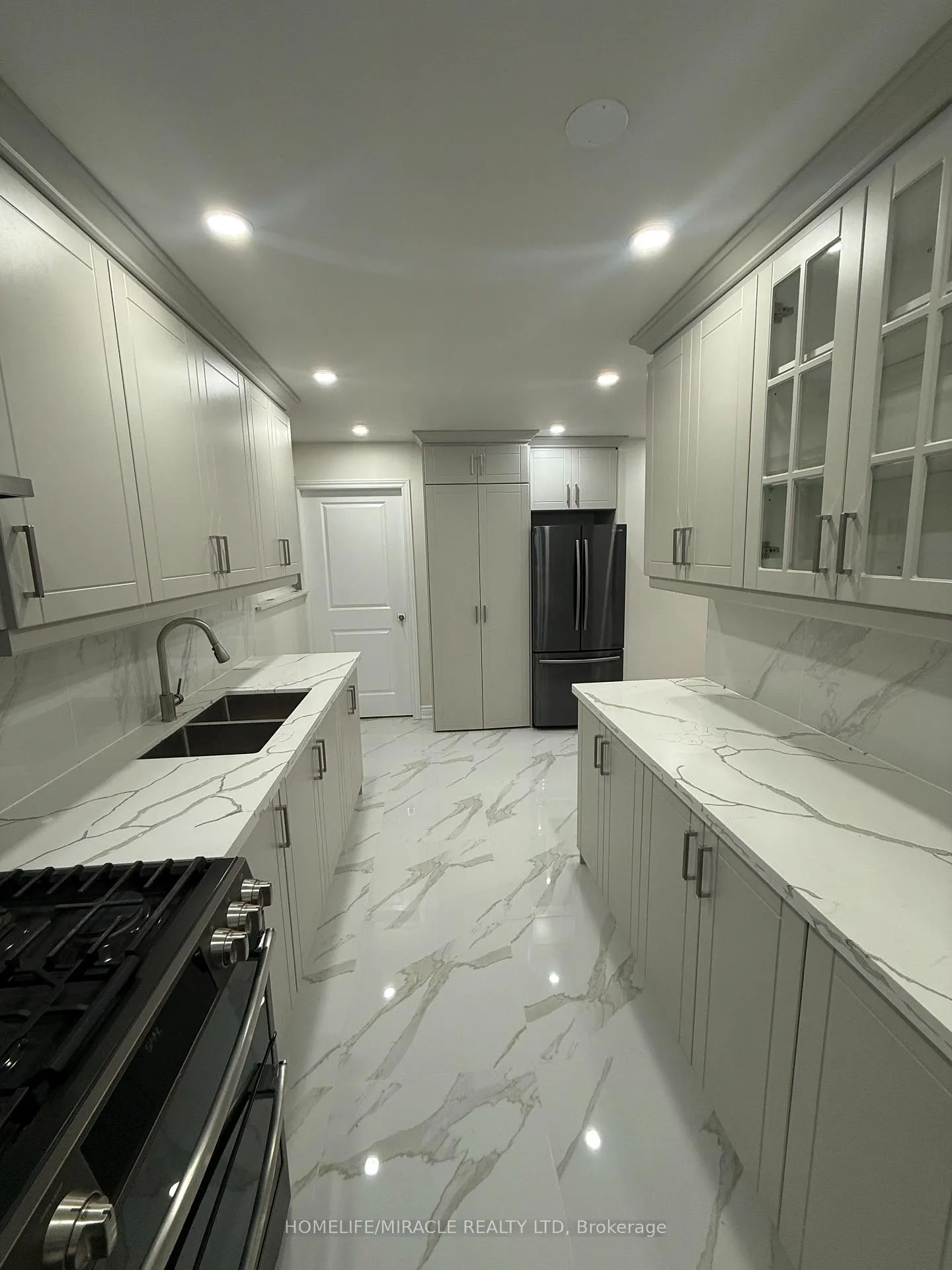 Photo 3 of 6 Strathavon Drive, Etobicoke, Mount Olive-Silverstone-Jamestown — HOMEH