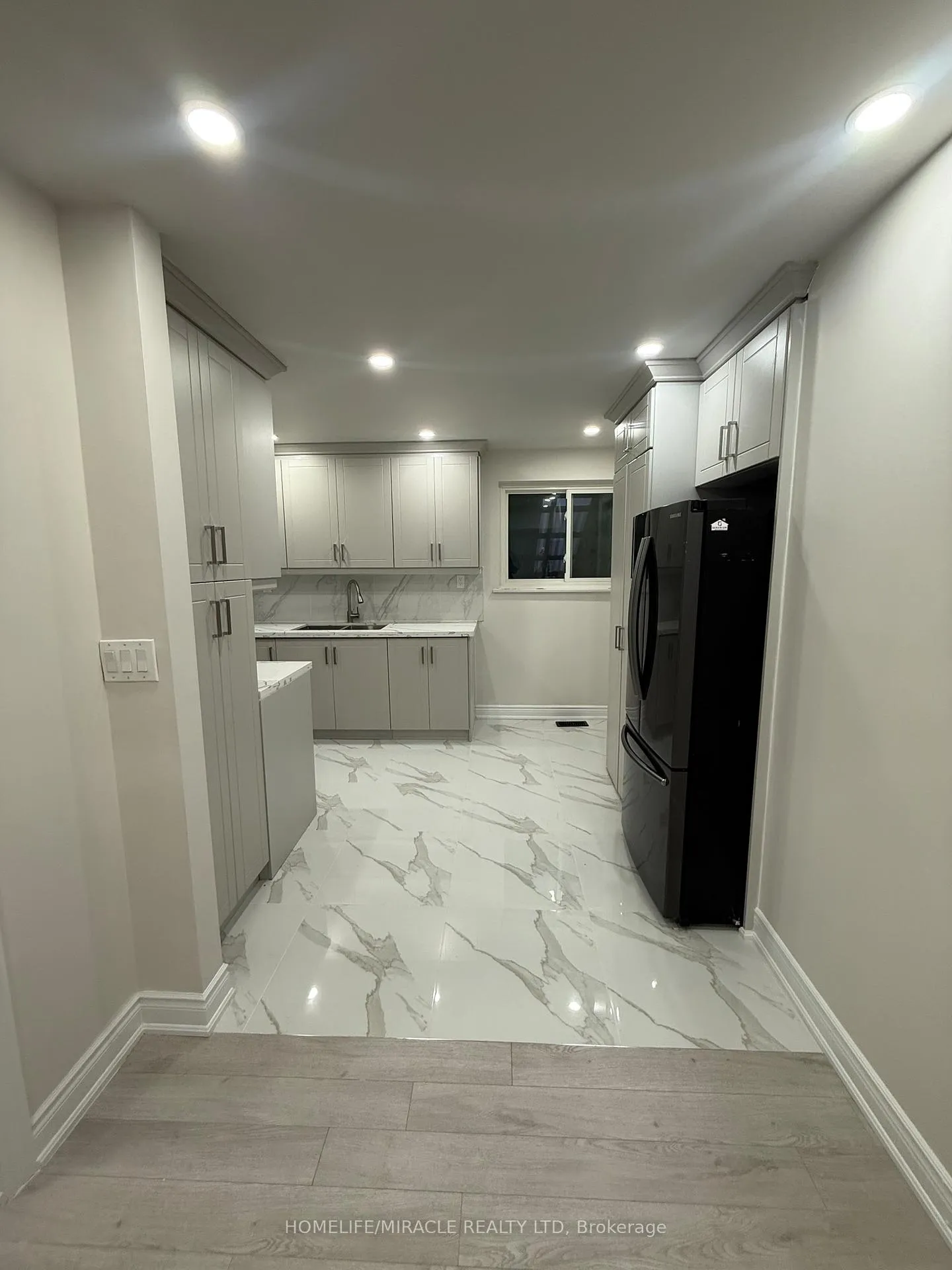 Photo 4 of 6 Strathavon Drive, Etobicoke, Mount Olive-Silverstone-Jamestown — HOMEH