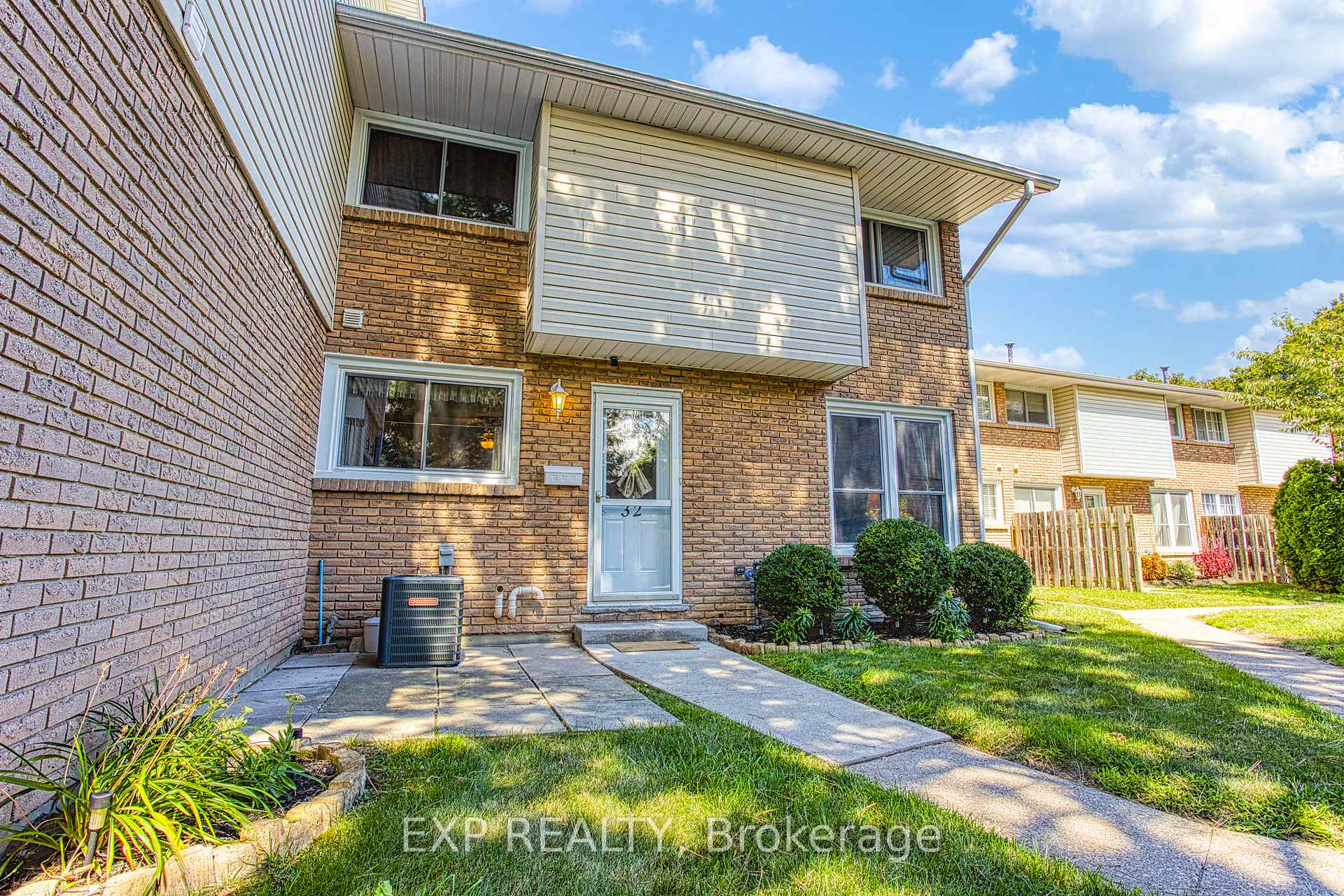 Photo 1 of Unit 32, 151 Parnell Road, St. Catharines, Vine/Linwell — HOMEH