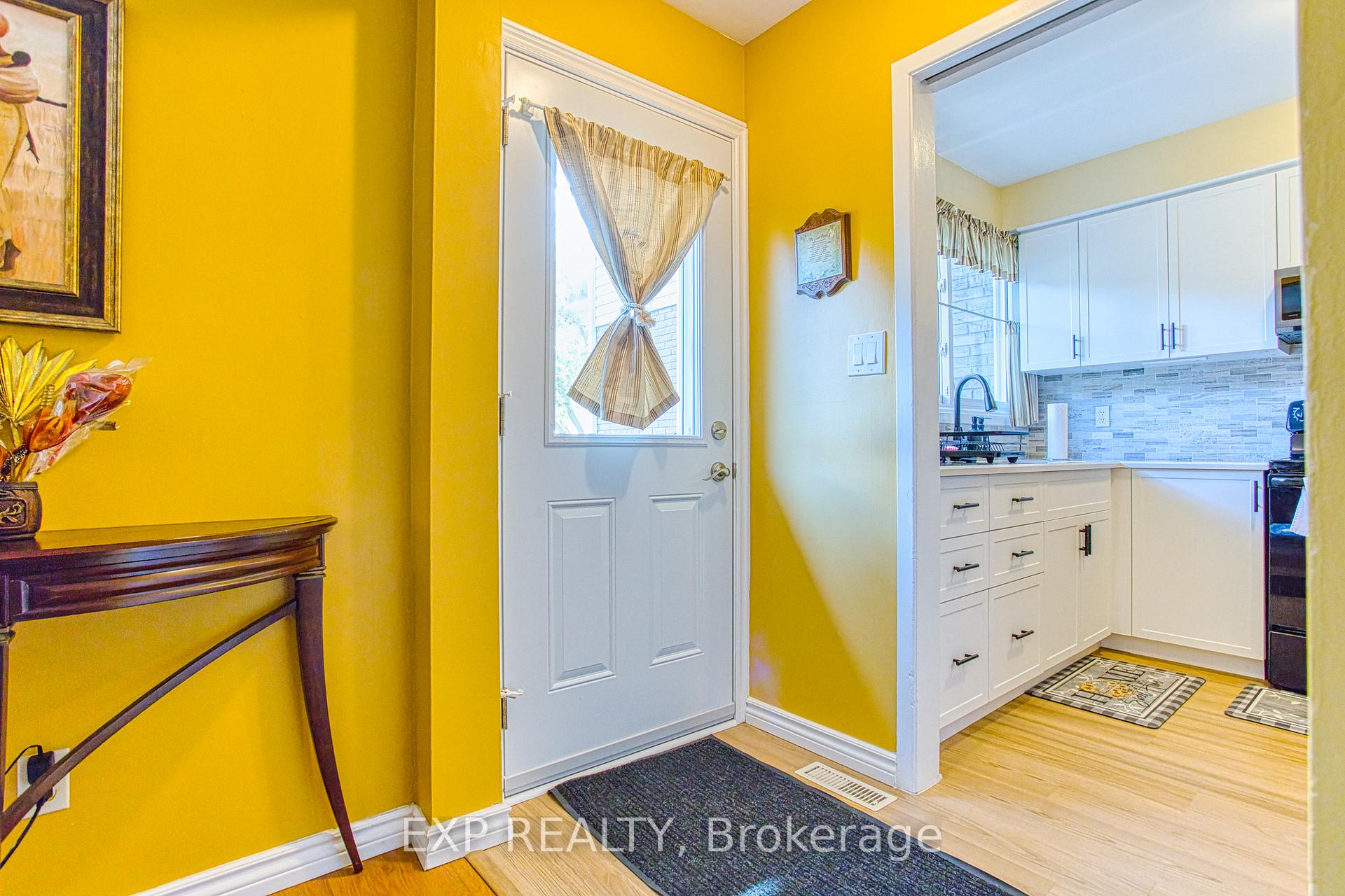 Photo 4 of Unit 32, 151 Parnell Road, St. Catharines, Vine/Linwell — HOMEH
