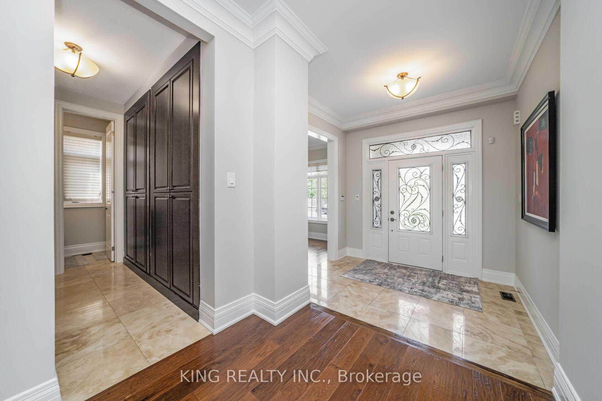 Photo 33 of 136 Coastline Drive, Brampton, Bram West — HOMEH
