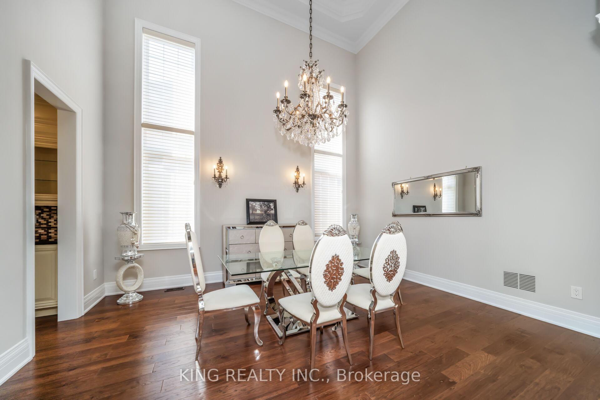 Photo 16 of 136 Coastline Drive, Brampton, Bram West — HOMEH