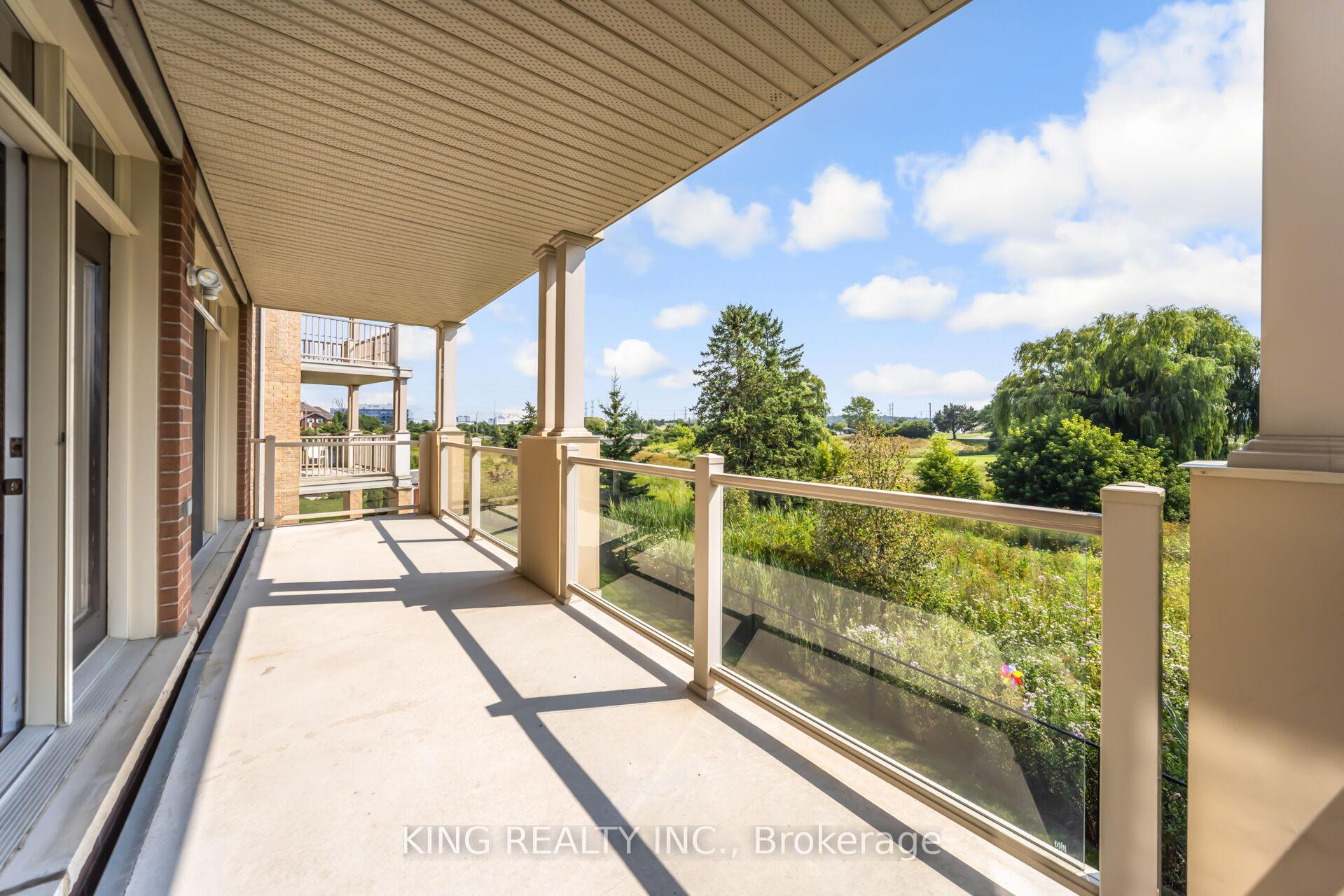 Photo 2 of 136 Coastline Drive, Brampton, Bram West — HOMEH