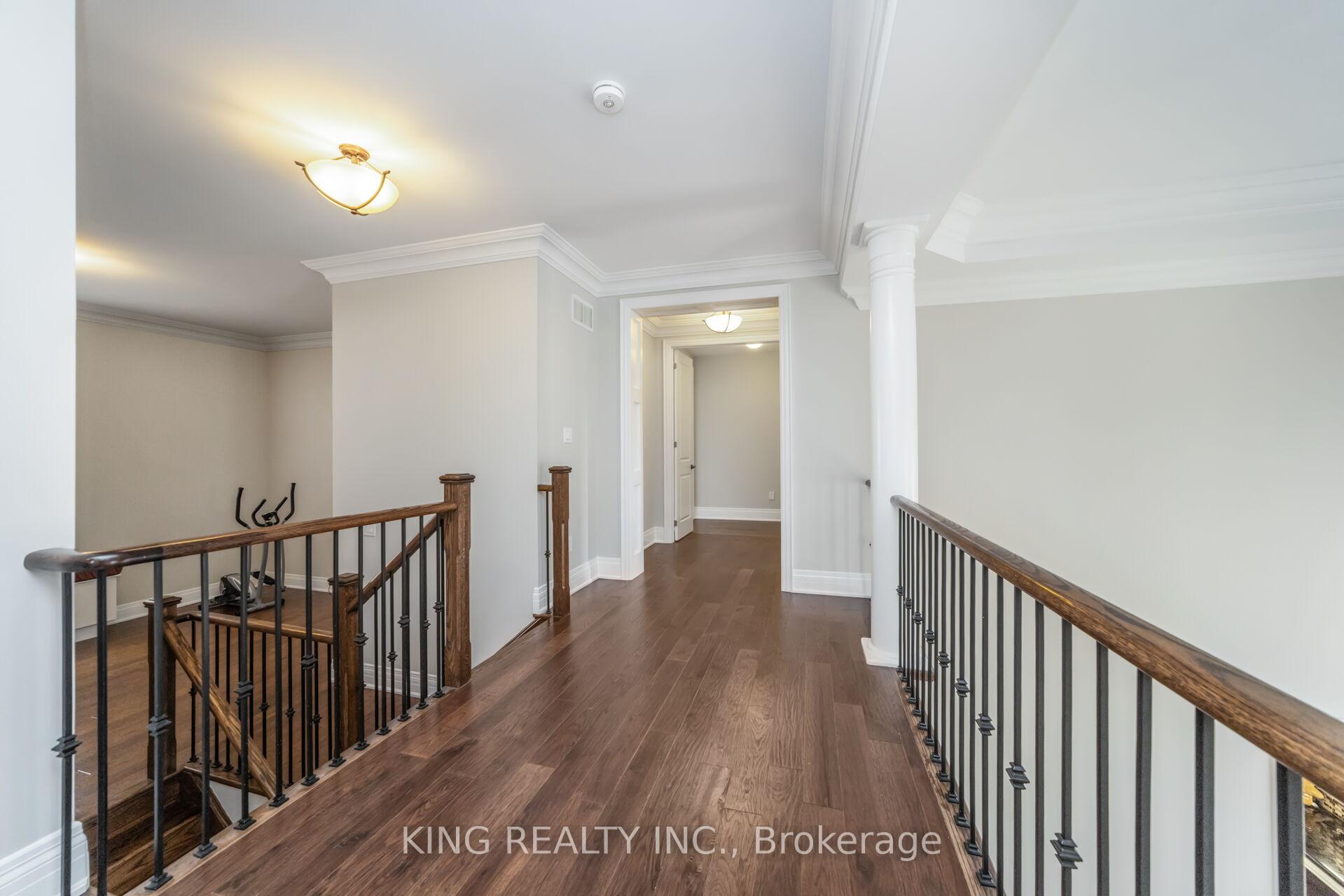 Photo 41 of 136 Coastline Drive, Brampton, Bram West — HOMEH