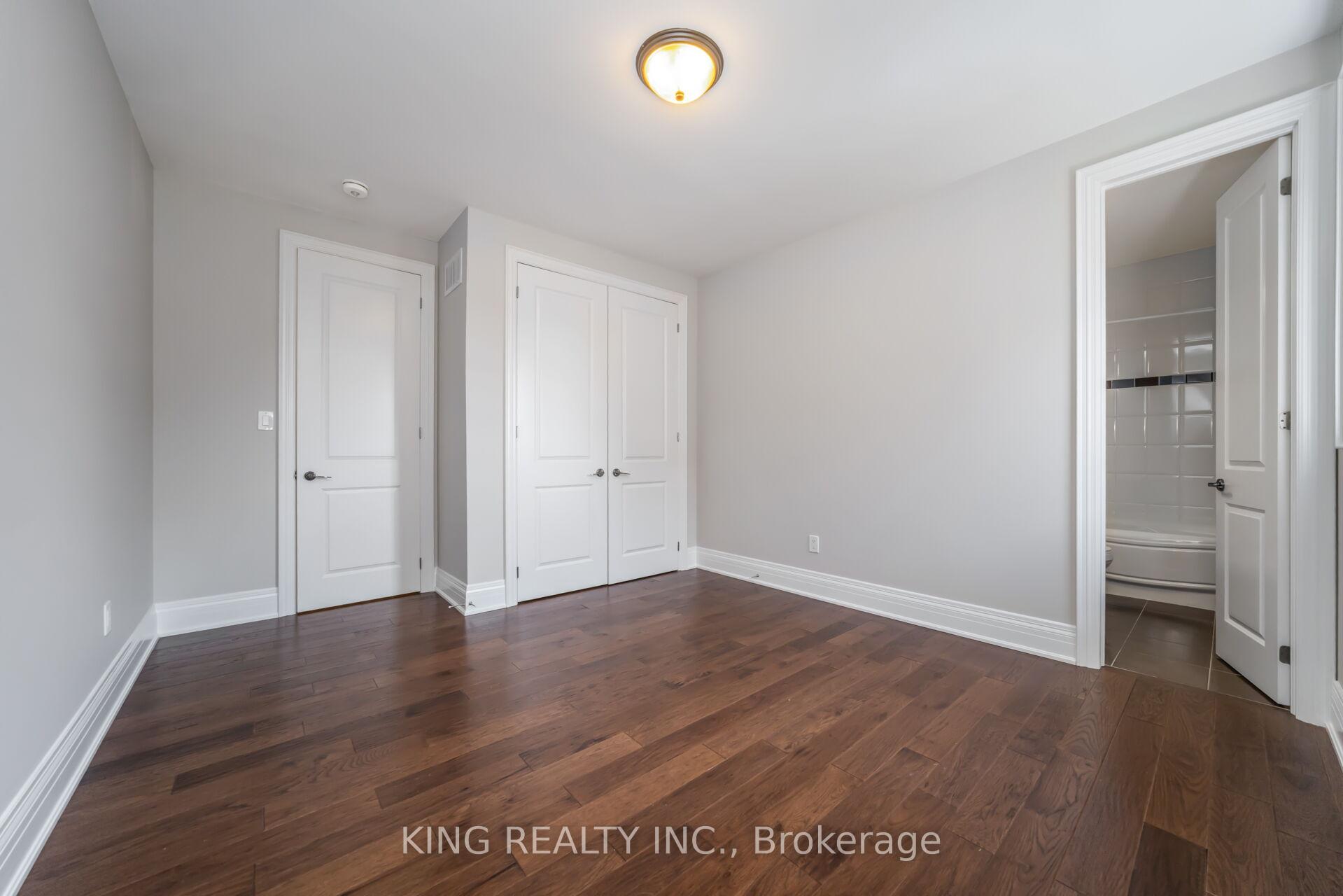 Photo 43 of 136 Coastline Drive, Brampton, Bram West — HOMEH