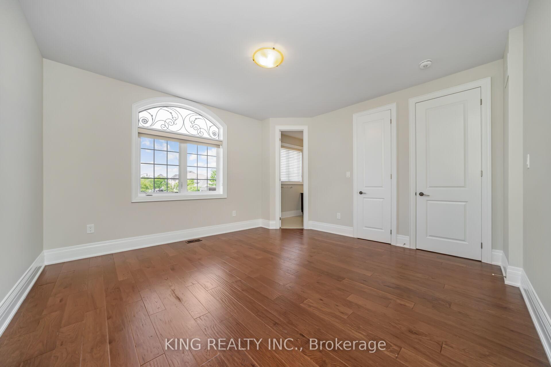 Photo 18 of 136 Coastline Drive, Brampton, Bram West — HOMEH