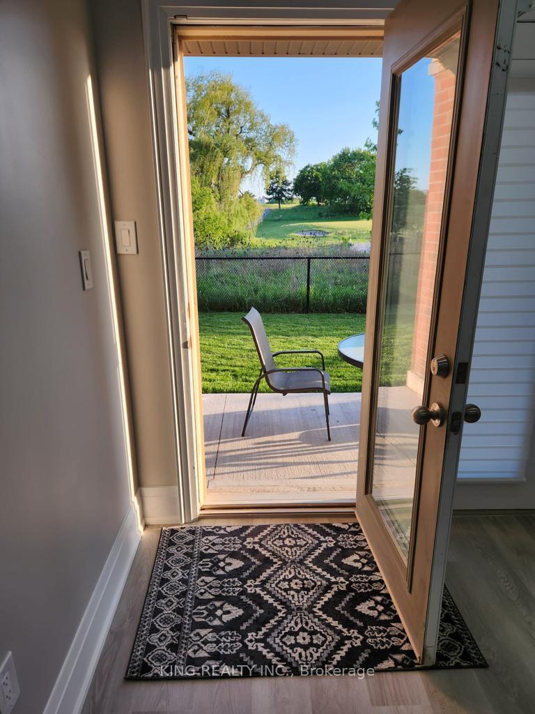 Photo 36 of 136 Coastline Drive, Brampton, Bram West — HOMEH