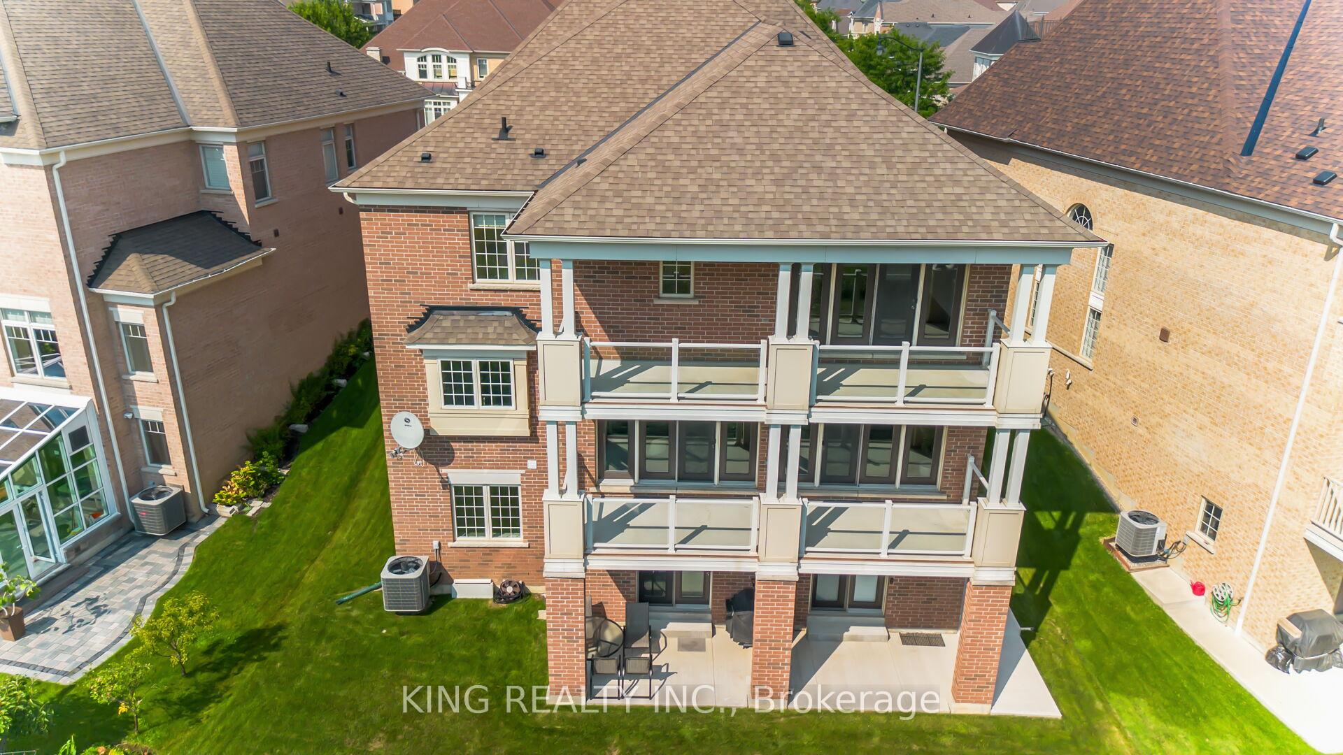 Photo 39 of 136 Coastline Drive, Brampton, Bram West — HOMEH