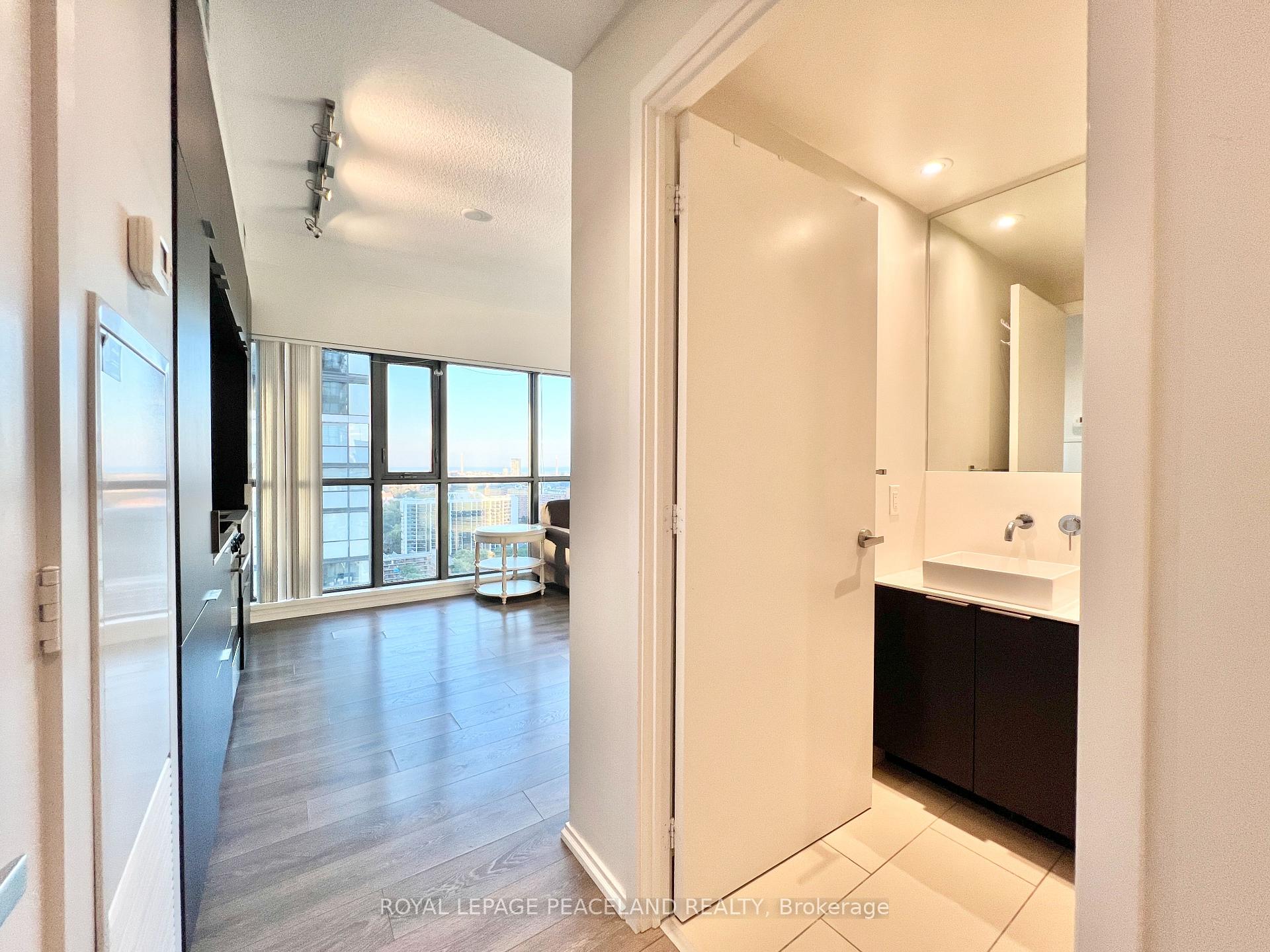 Photo 5 of Unit 2305, 159 Dundas Street E, Toronto, Church-Yonge Corridor — HOMEH