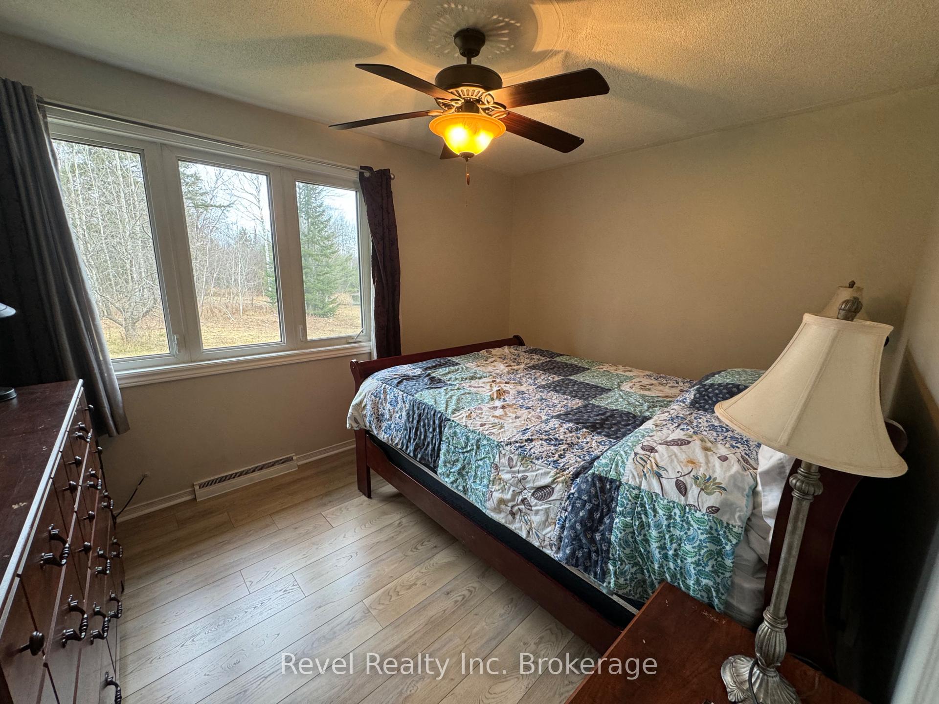 Photo 12 of 3877 17 Highway E, Papineau-Cameron, Papineau Cameron — HOMEH