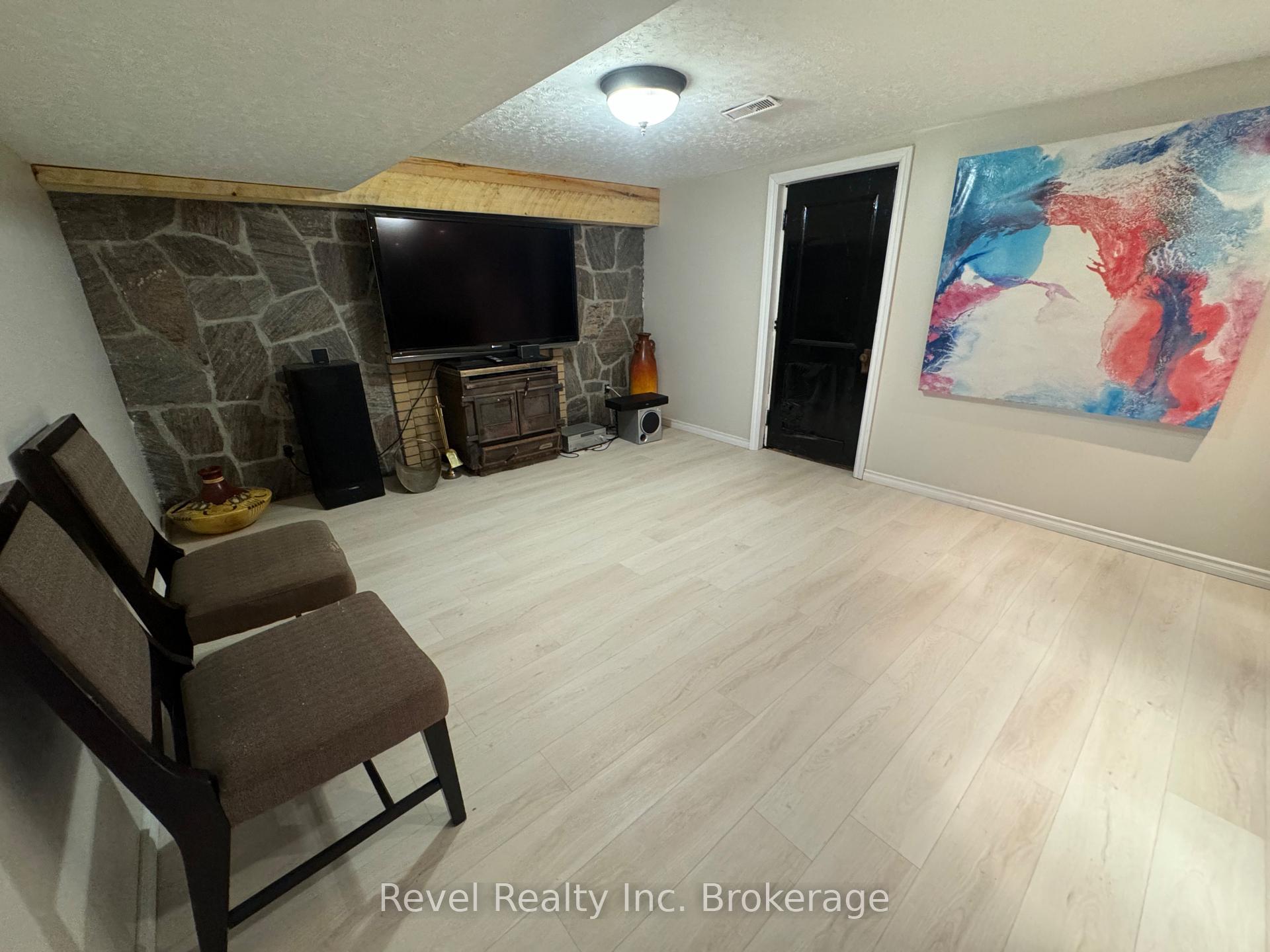 Photo 23 of 3877 17 Highway E, Papineau-Cameron, Papineau Cameron — HOMEH