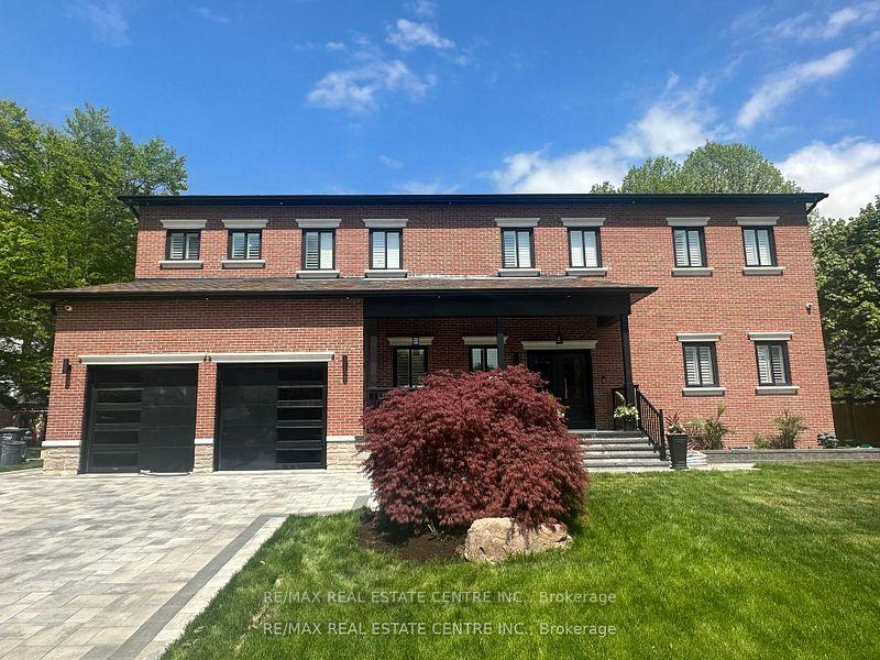 Front of 1 Hawthorn Crescent
