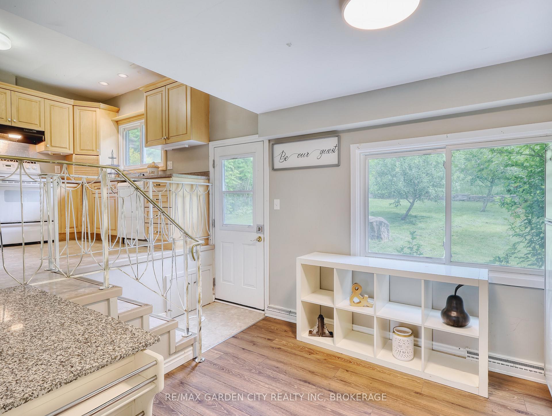 Photo 19 of 4 Rockdale Avenue, St. Catharines, Burleigh Hill — HOMEH