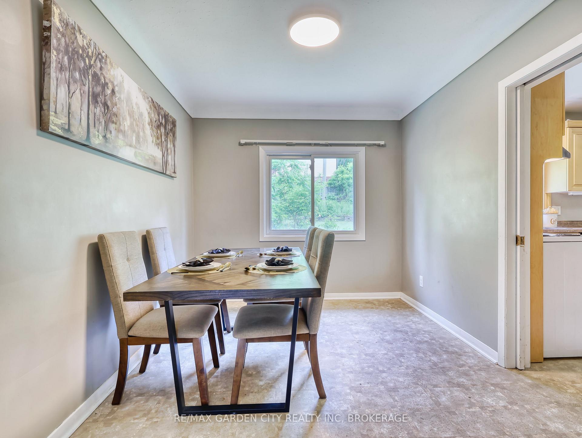 Photo 23 of 4 Rockdale Avenue, St. Catharines, Burleigh Hill — HOMEH