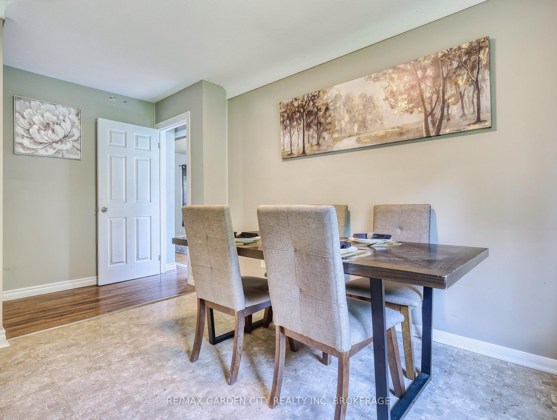 Photo 25 of 4 Rockdale Avenue, St. Catharines, Burleigh Hill — HOMEH