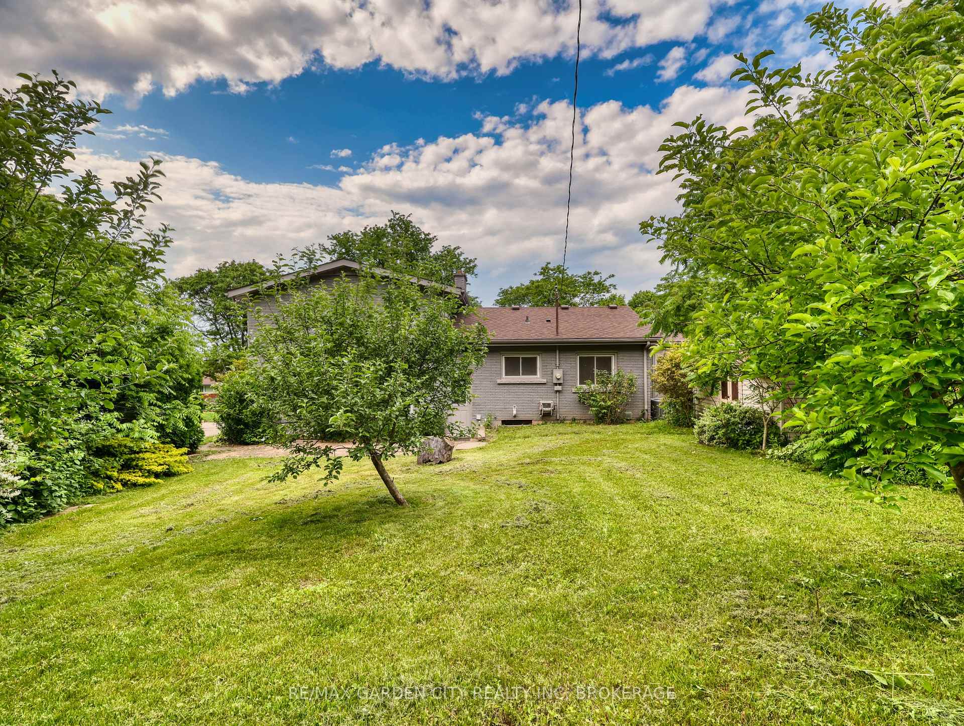 Photo 44 of 4 Rockdale Avenue, St. Catharines, Burleigh Hill — HOMEH