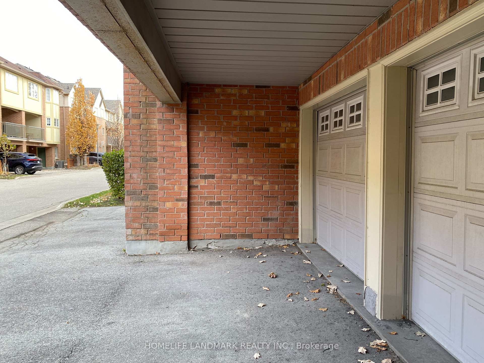 Photo 16 of 157 Legends Way, Markham, Unionville — HOMEH