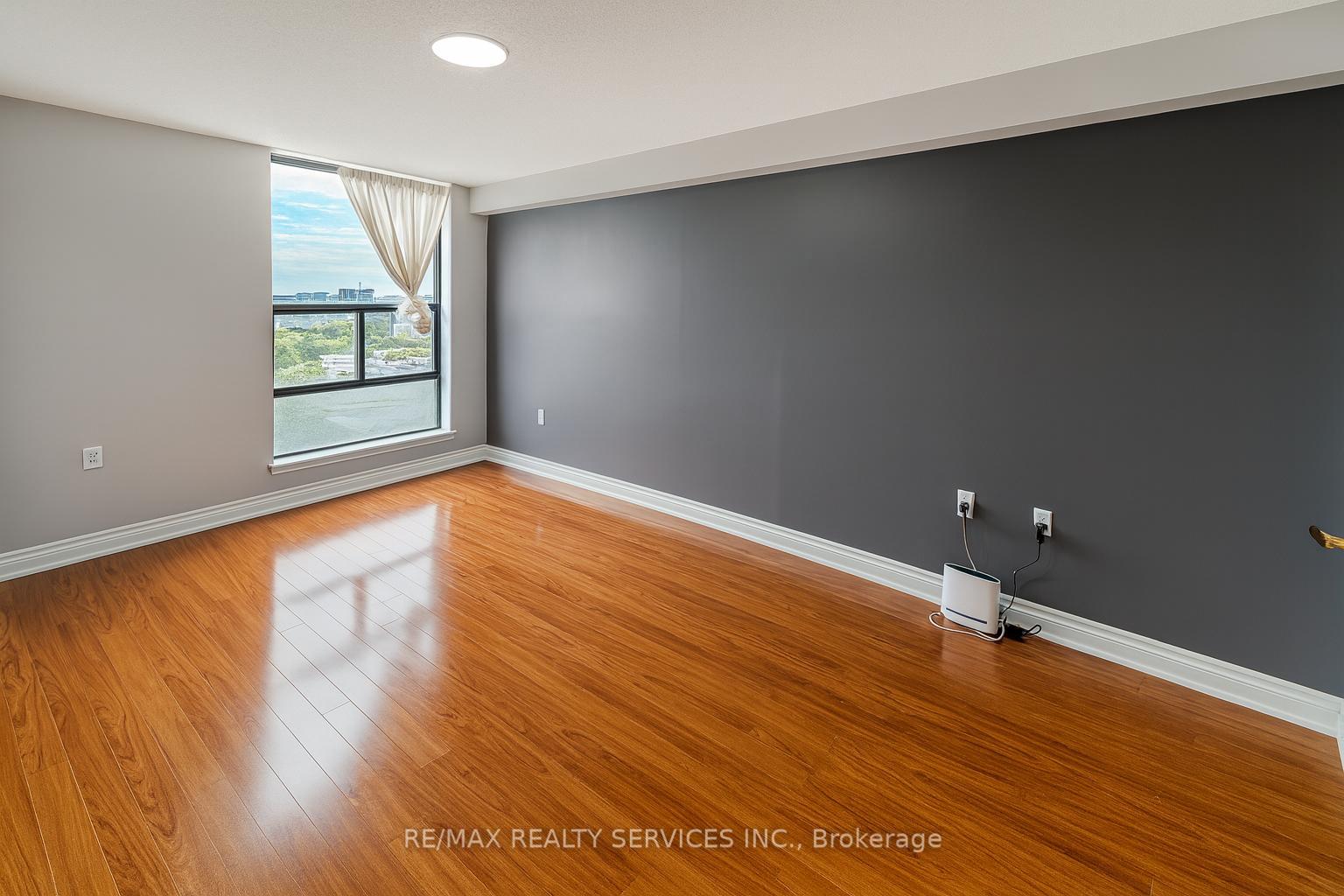 Photo 12 of Unit 1104, 18 Knightsbridge Road, Brampton, Queen Street Corridor — HOMEH