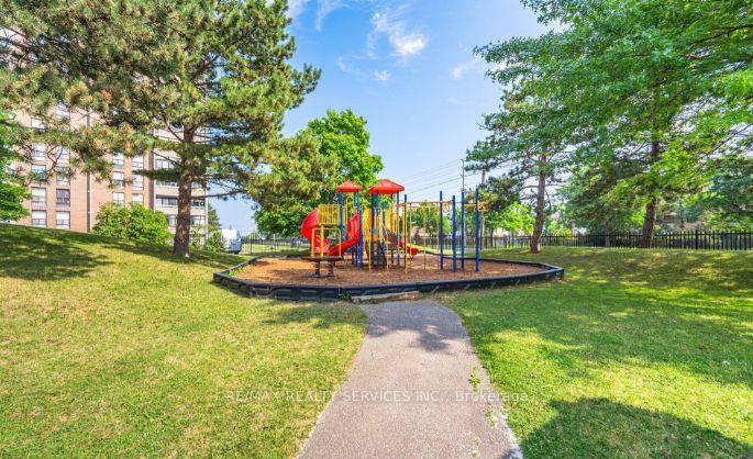 Photo 18 of Unit 1104, 18 Knightsbridge Road, Brampton, Queen Street Corridor — HOMEH
