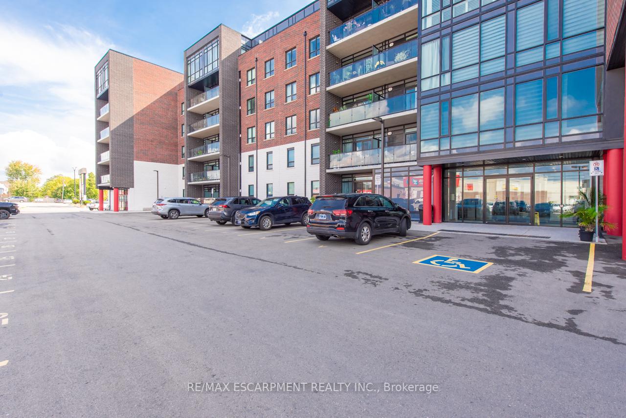 Photo 2 of Unit 306, 5 Hamilton Street, Hamilton, Waterdown — HOMEH