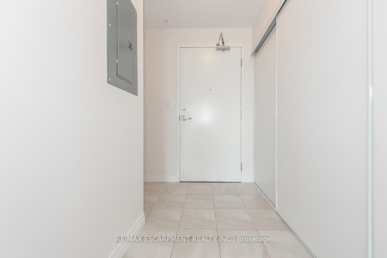 Photo 3 of Unit 306, 5 Hamilton Street, Hamilton, Waterdown — HOMEH