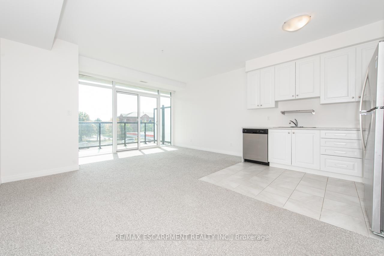 Photo 7 of Unit 306, 5 Hamilton Street, Hamilton, Waterdown — HOMEH