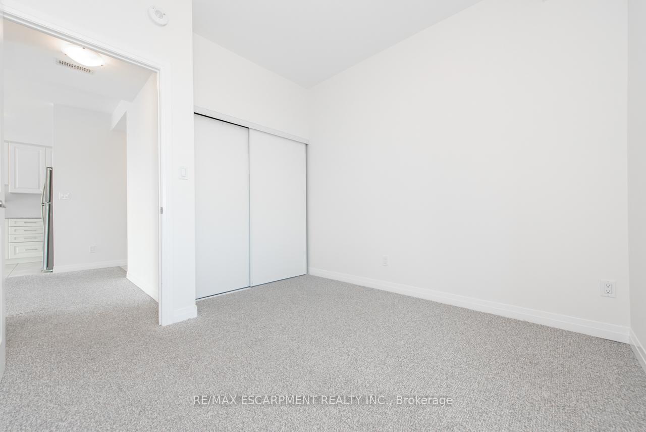 Photo 16 of Unit 306, 5 Hamilton Street, Hamilton, Waterdown — HOMEH