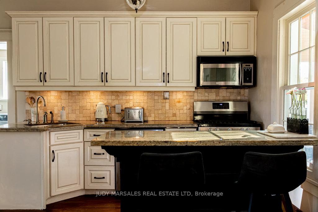 Photo 11 of 12 Park Street E, Hamilton, Dundas — HOMEH