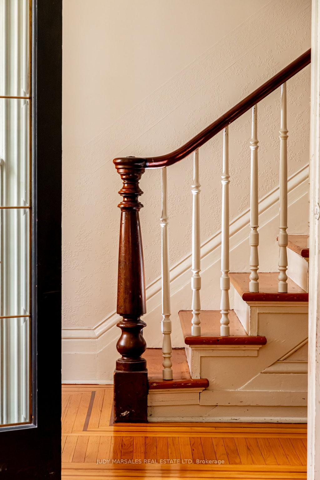 Photo 16 of 12 Park Street E, Hamilton, Dundas — HOMEH