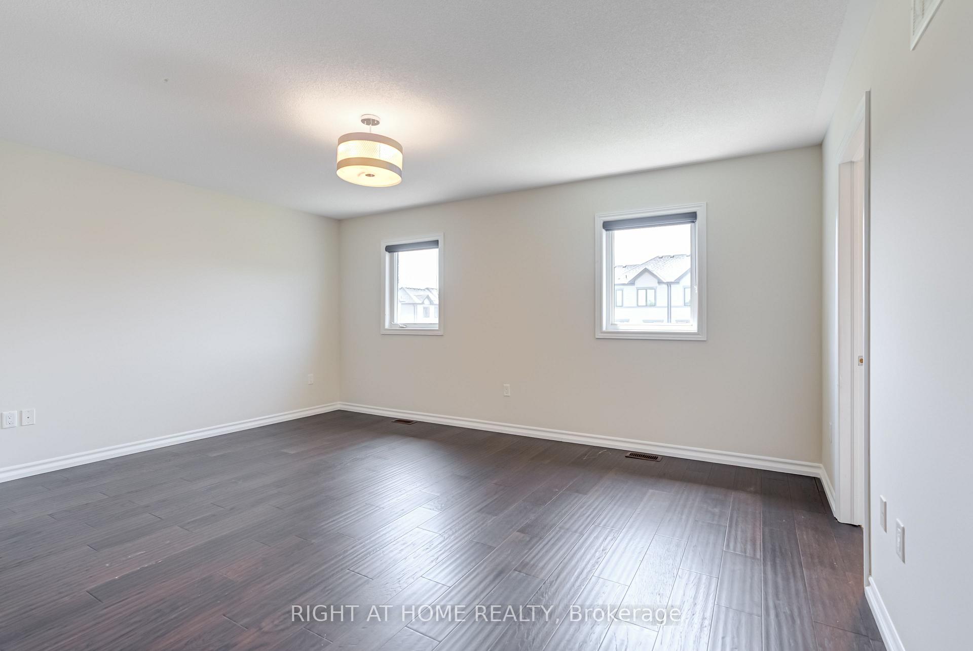Photo 13 of 70 Moses Crescent, Clarington, Bowmanville — HOMEH
