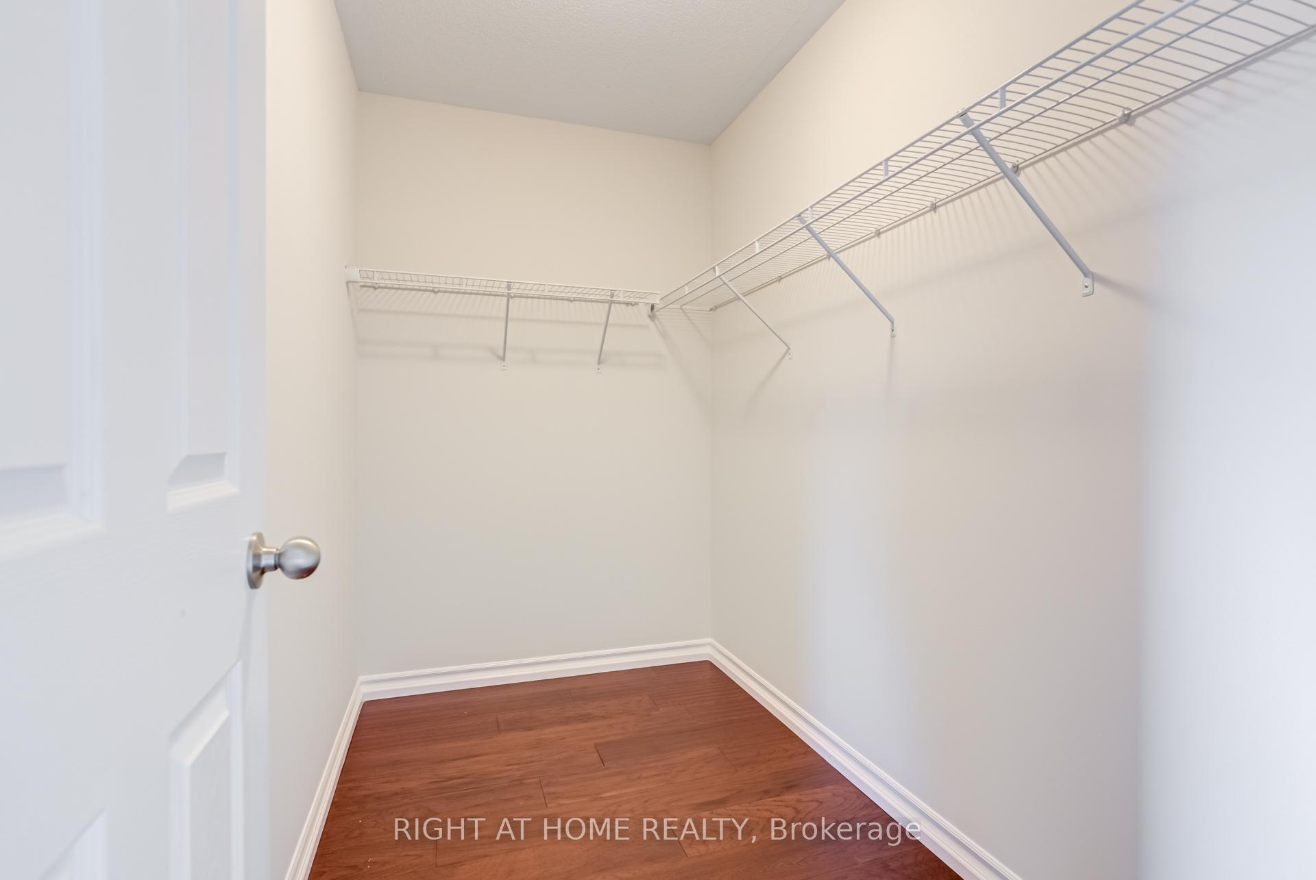 Photo 16 of 70 Moses Crescent, Clarington, Bowmanville — HOMEH