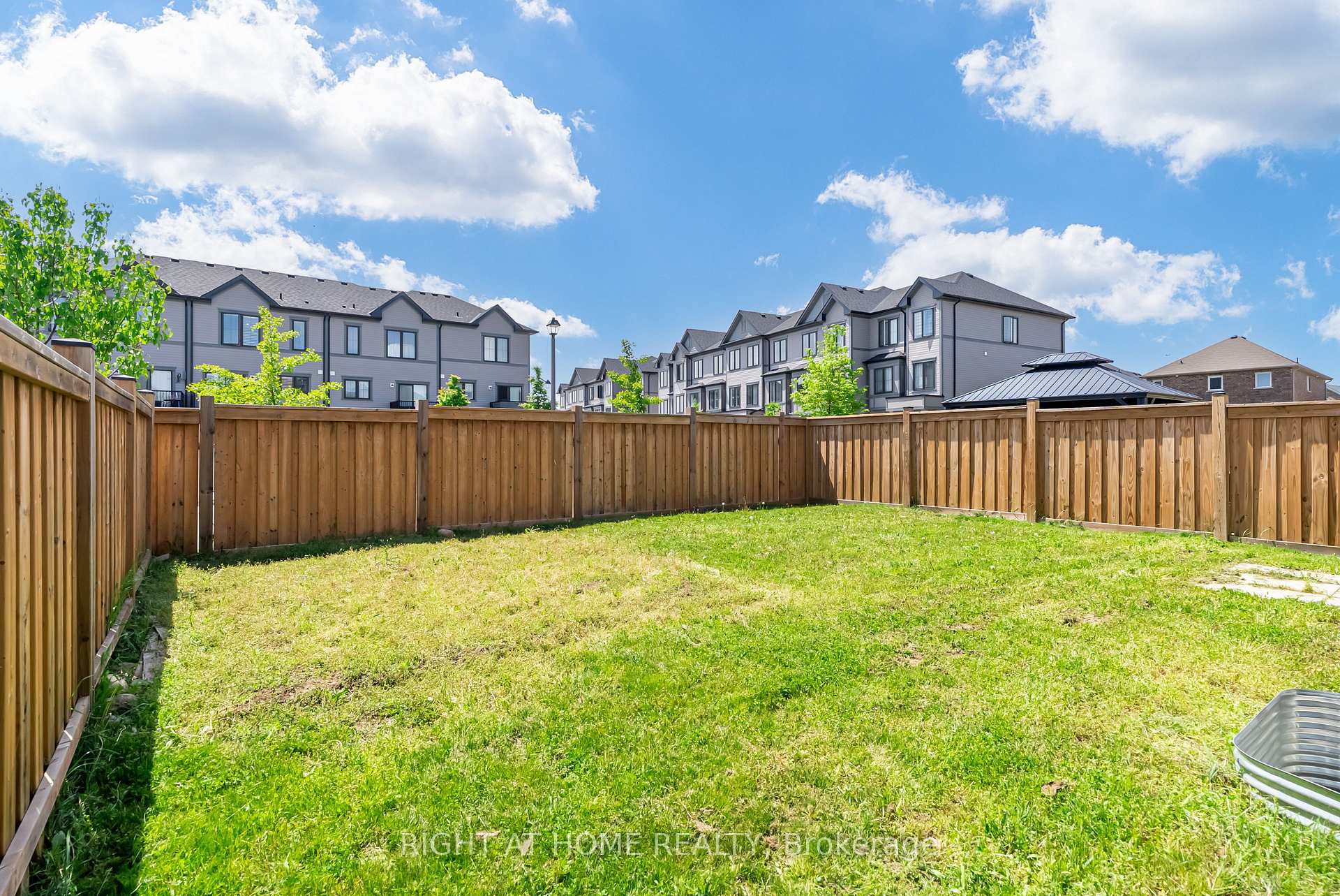 Photo 25 of 70 Moses Crescent, Clarington, Bowmanville — HOMEH