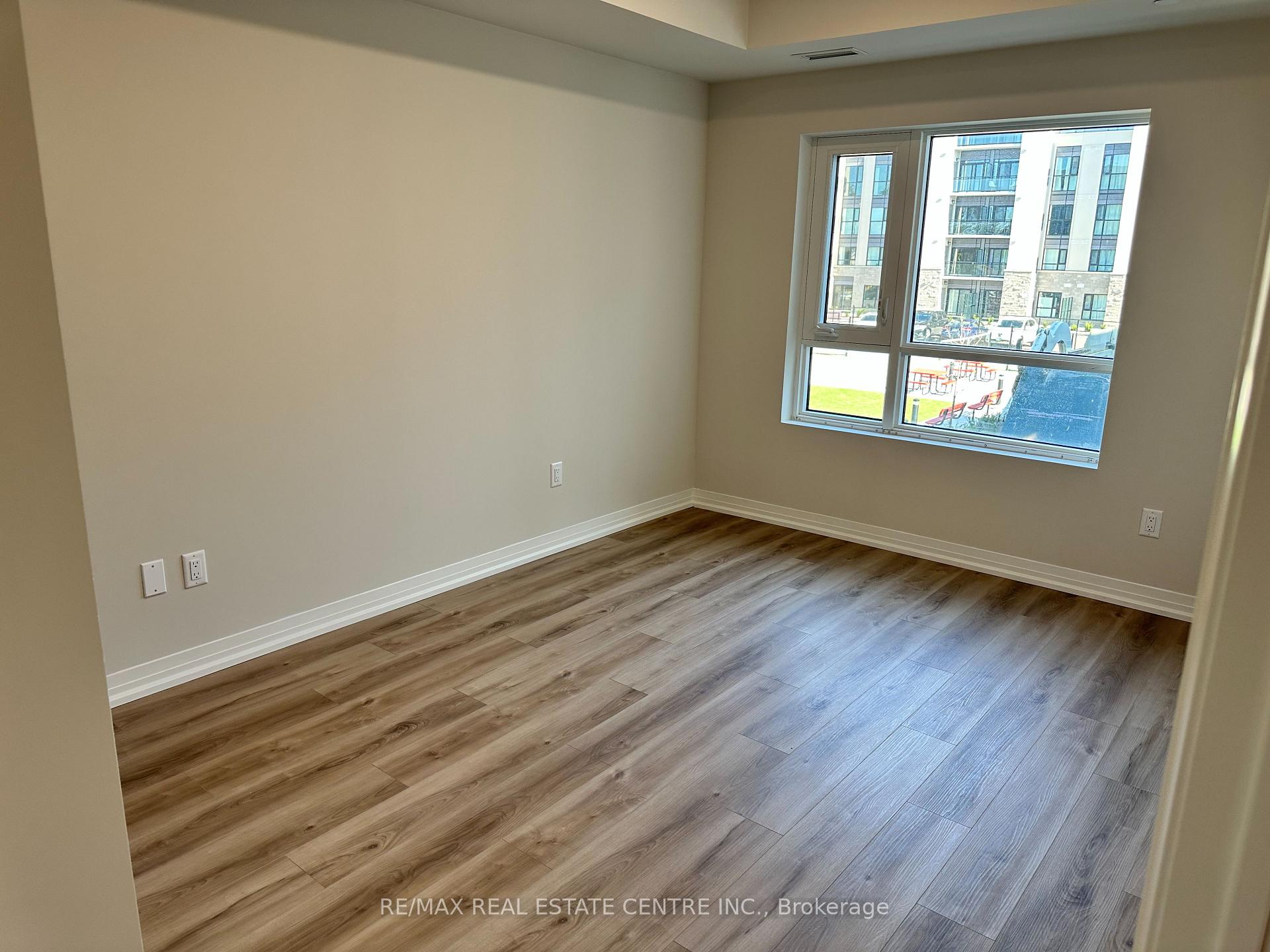 Photo 7 of Unit 246, 50 Herrick Avenue, St. Catharines, Oakdale — HOMEH