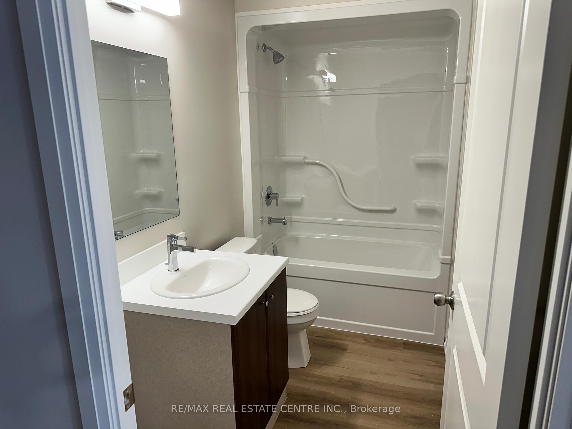 Photo 11 of Unit 246, 50 Herrick Avenue, St. Catharines, Oakdale — HOMEH