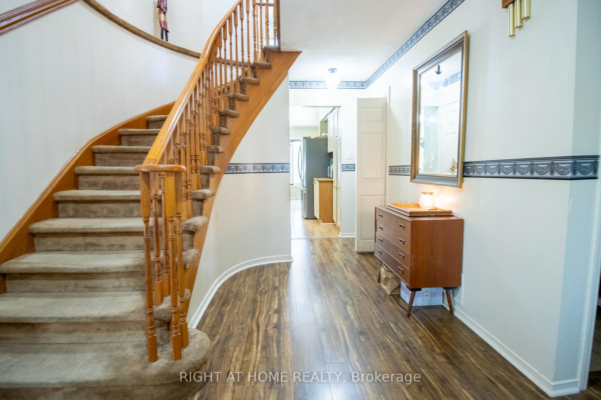 Photo 2 of 2 Brydon Crescent, Brampton, Northwood Park — HOMEH