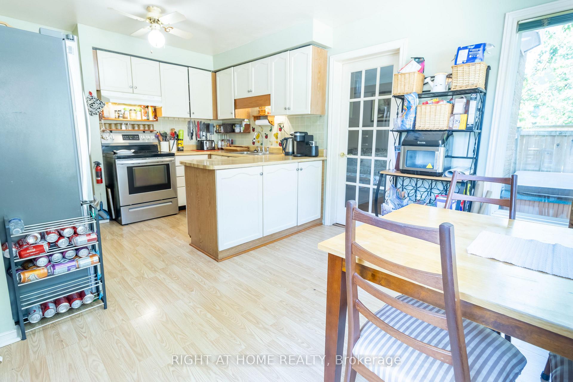 Photo 15 of 2 Brydon Crescent, Brampton, Northwood Park — HOMEH