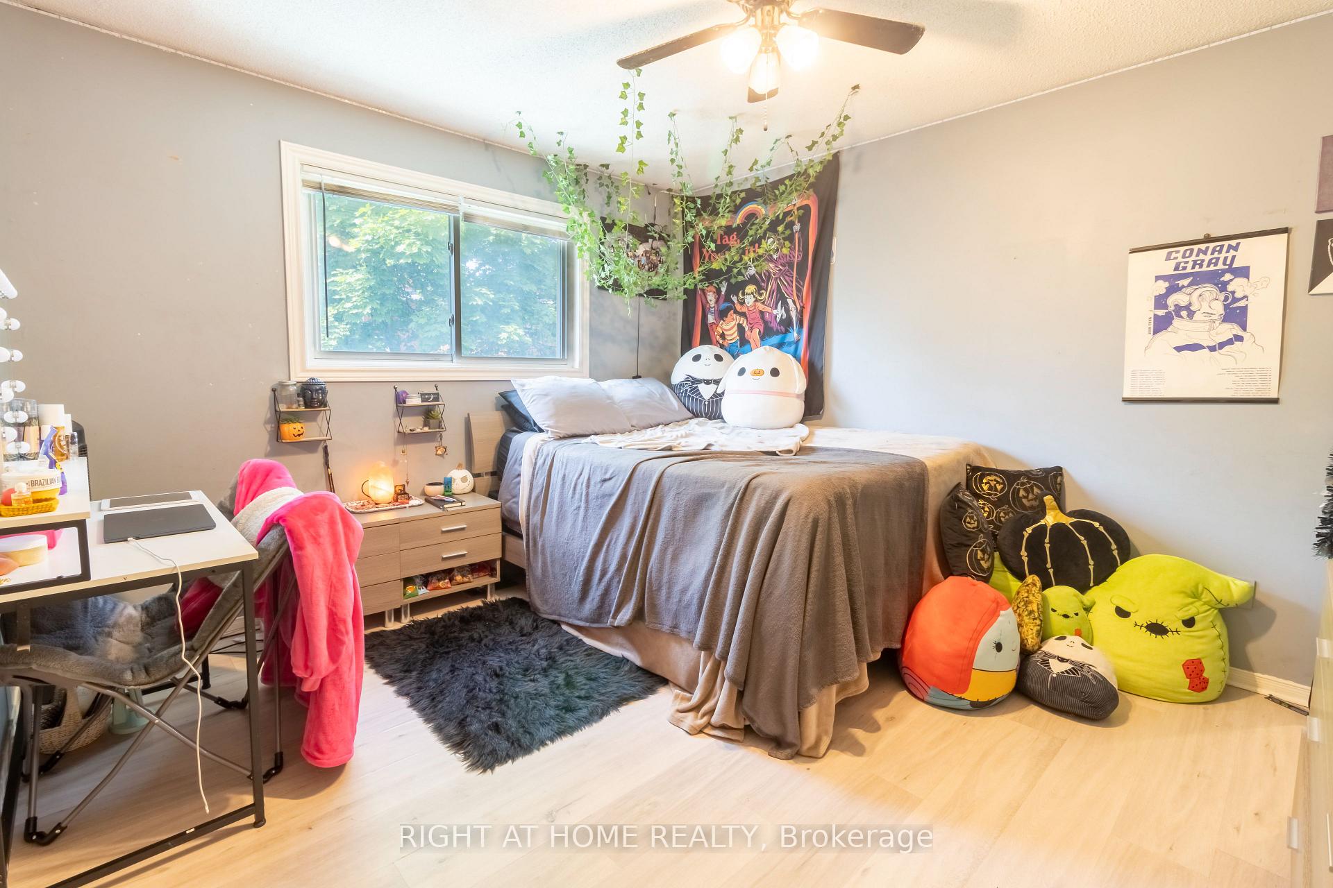 Photo 8 of 2 Brydon Crescent, Brampton, Northwood Park — HOMEH