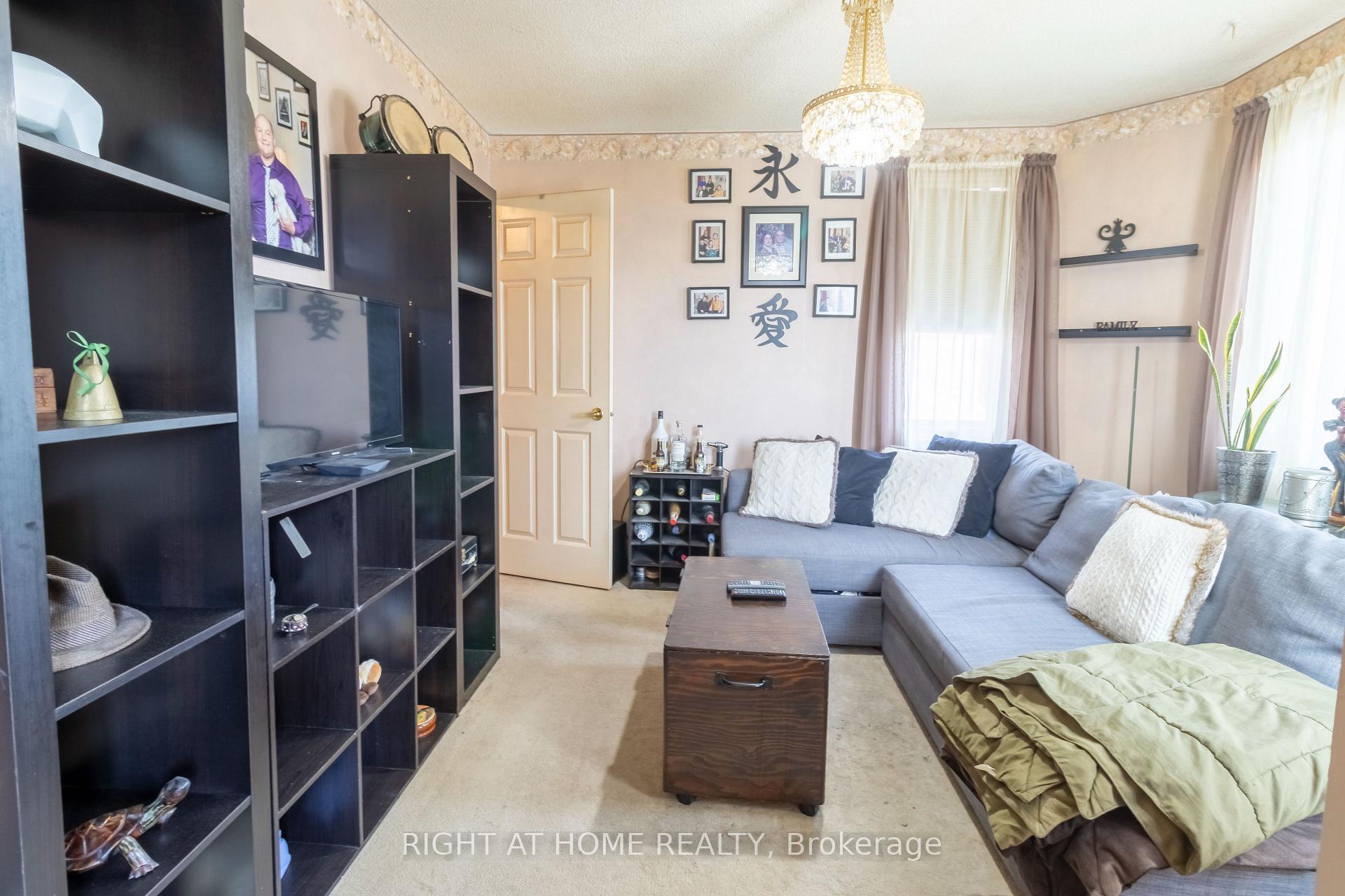 Photo 17 of 2 Brydon Crescent, Brampton, Northwood Park — HOMEH