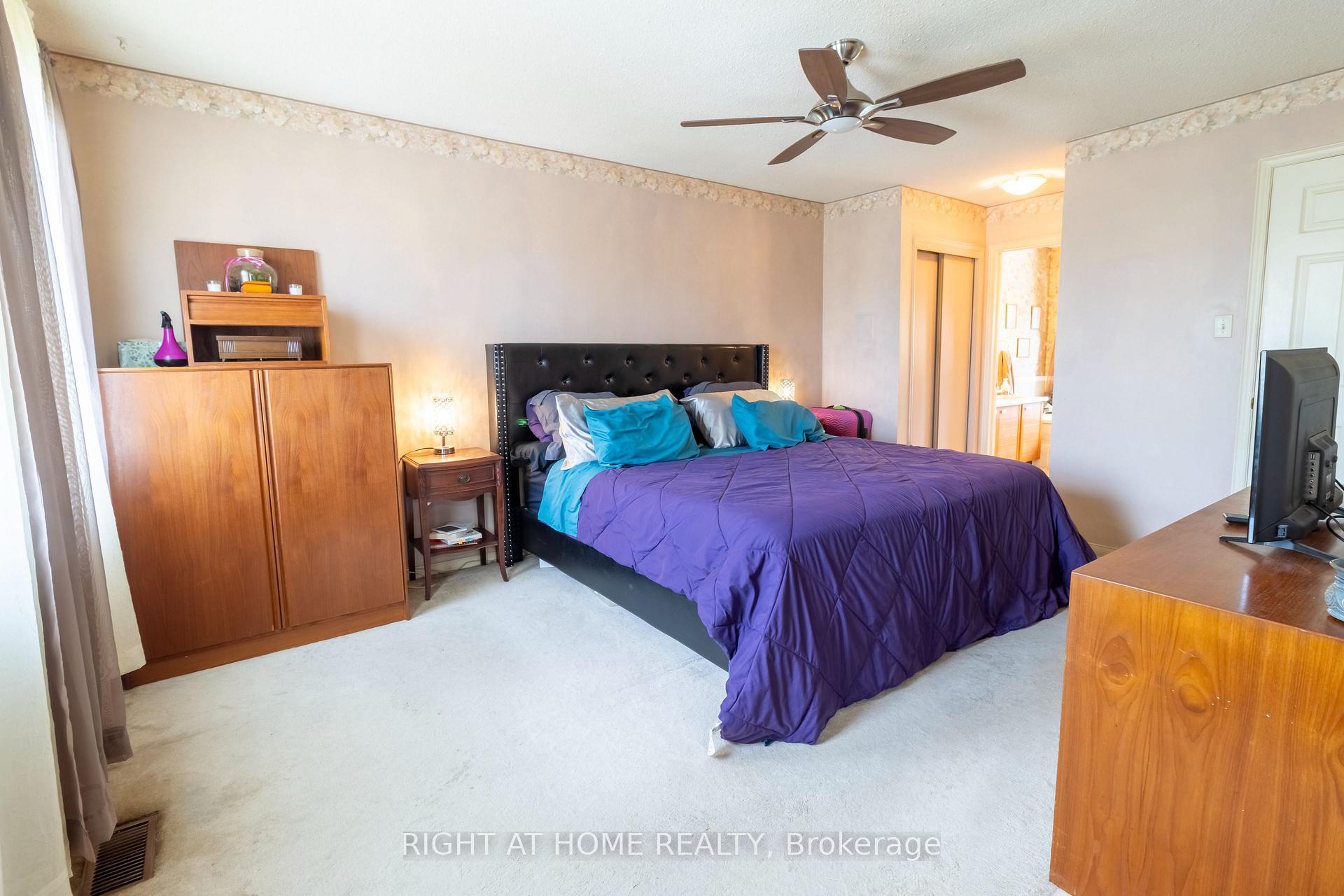Photo 23 of 2 Brydon Crescent, Brampton, Northwood Park — HOMEH