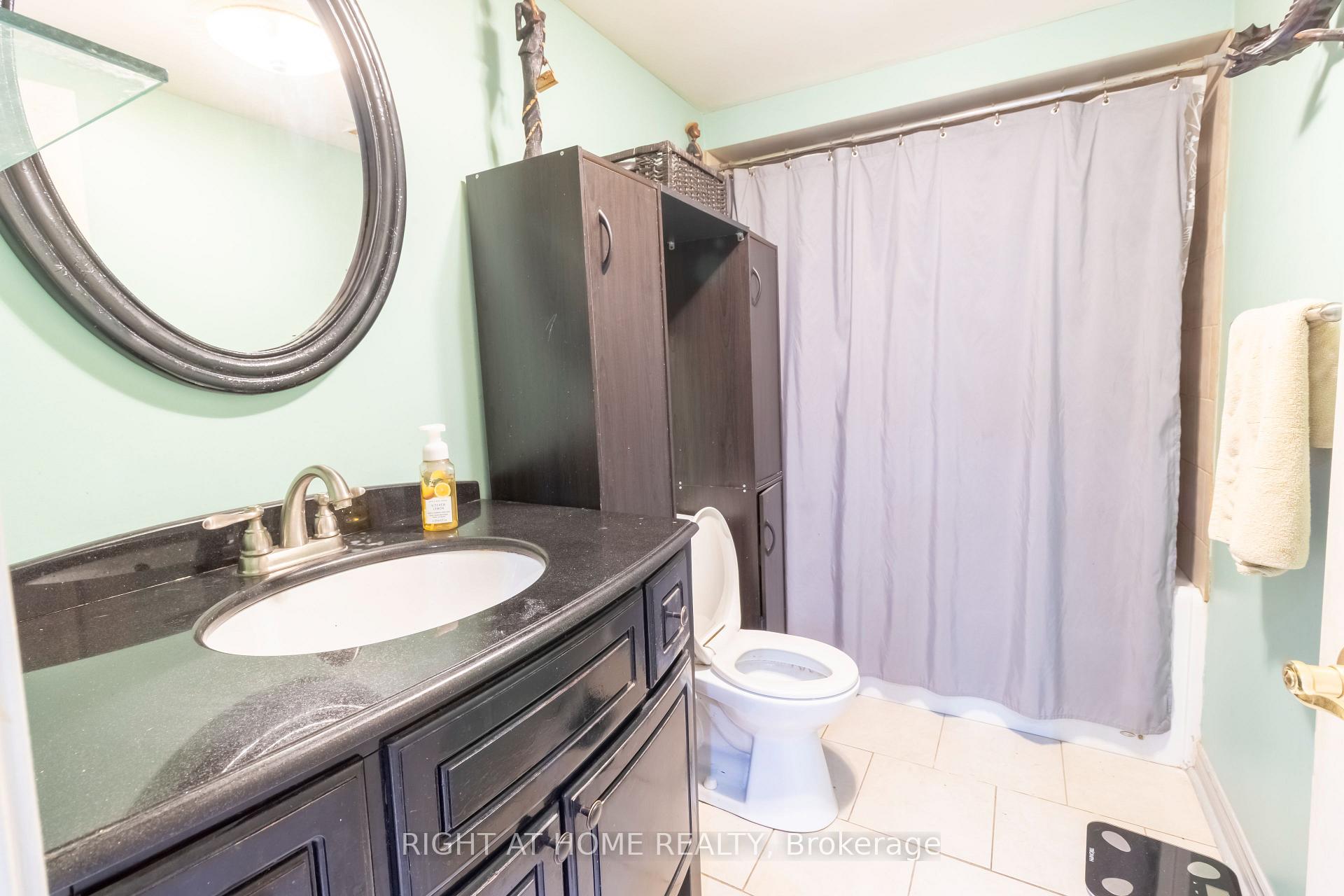 Photo 36 of 2 Brydon Crescent, Brampton, Northwood Park — HOMEH