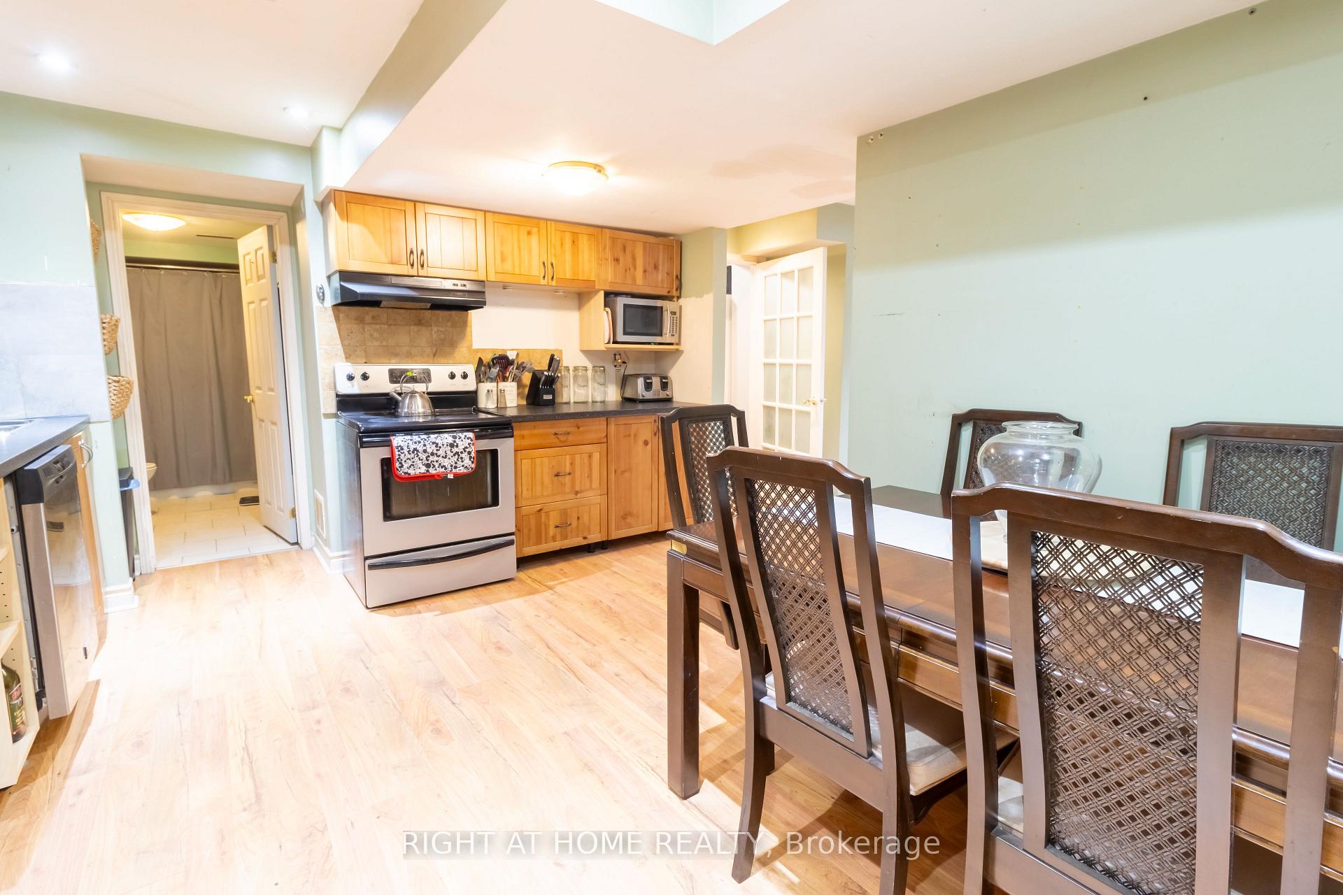 Photo 28 of 2 Brydon Crescent, Brampton, Northwood Park — HOMEH
