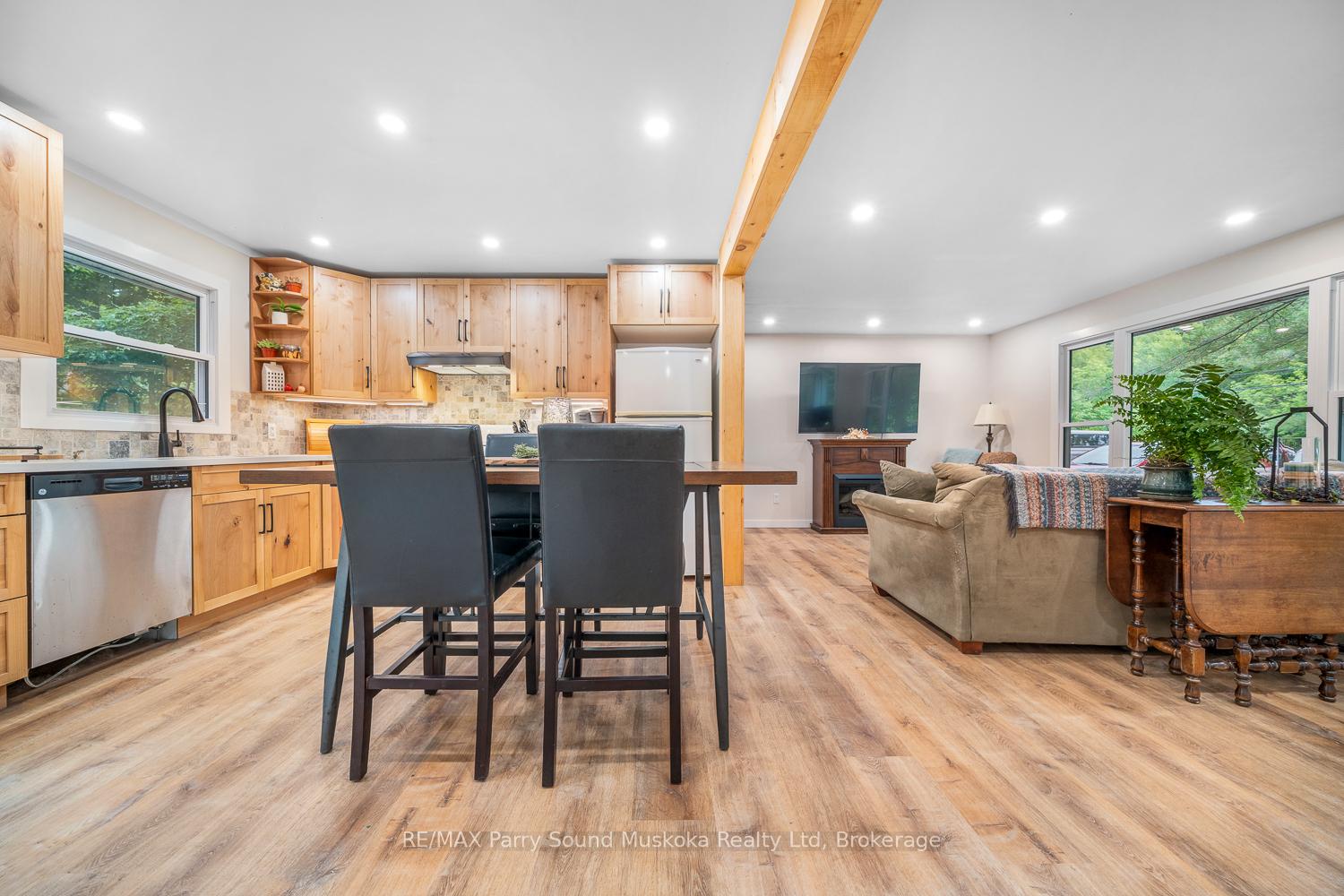 Photo 5 of 104 Parry Sound Drive, McDougall — HOMEH