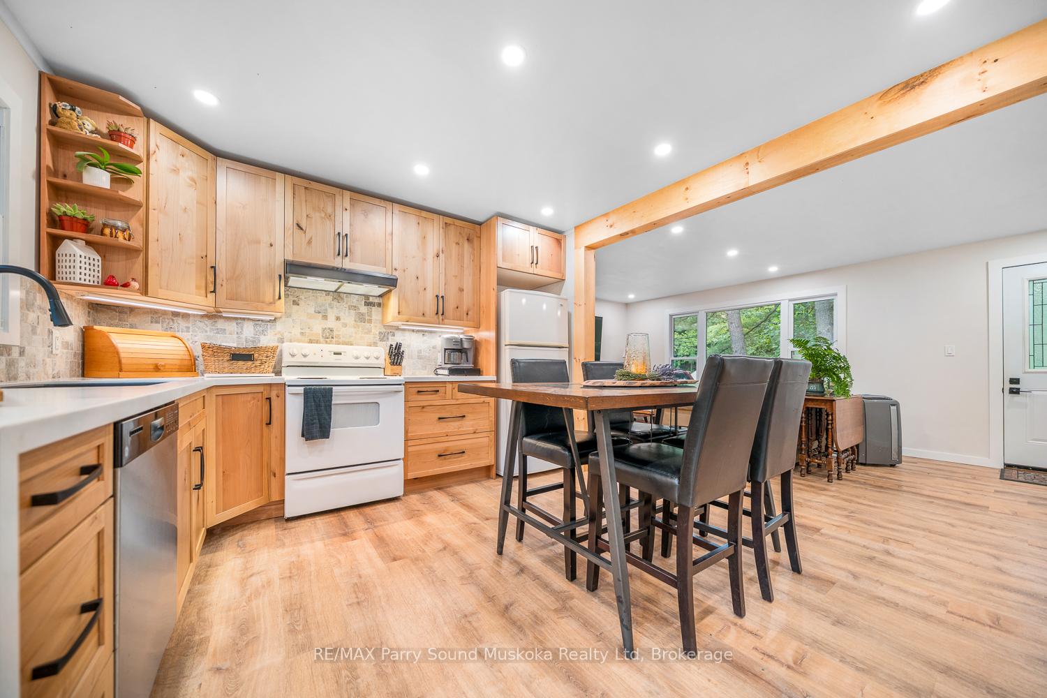 Photo 12 of 104 Parry Sound Drive, McDougall — HOMEH