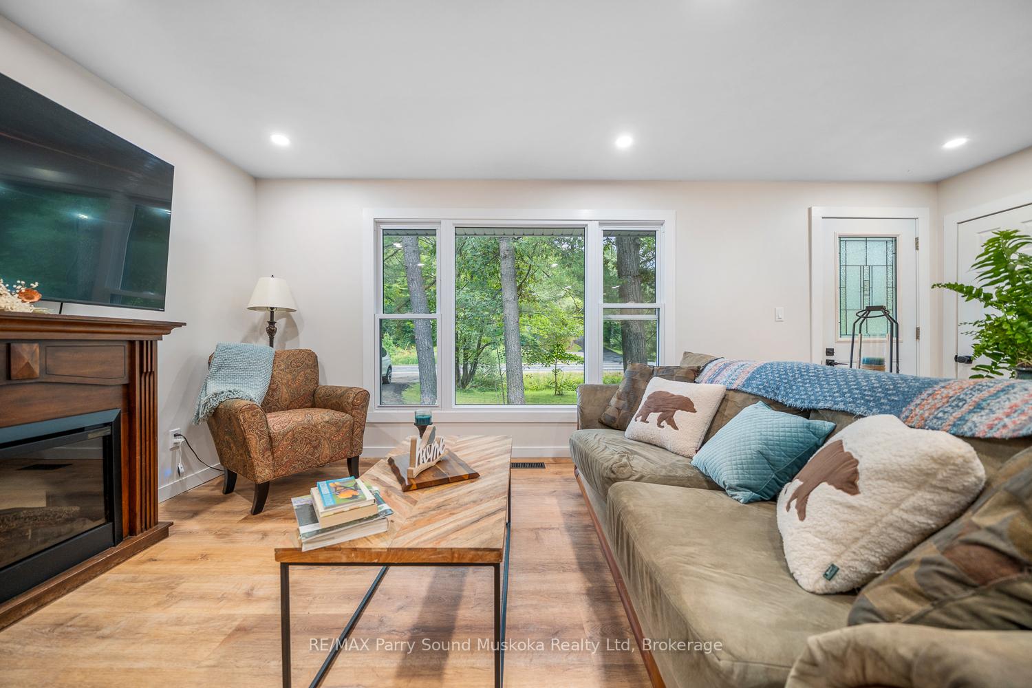 Photo 17 of 104 Parry Sound Drive, McDougall — HOMEH
