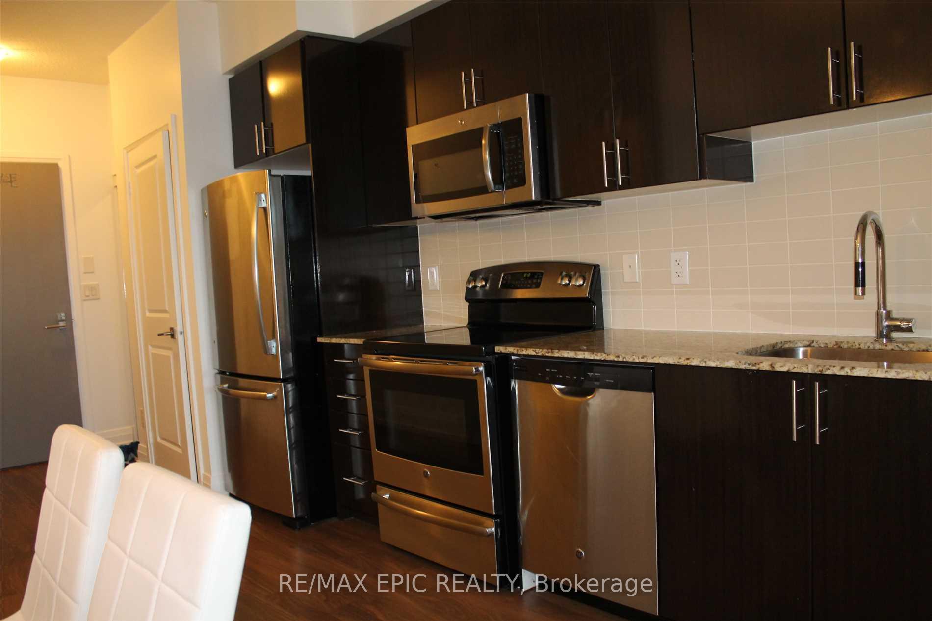 Photo 7 of Unit Ph03, 7165 Yonge Street, Markham, Grandview — HOMEH